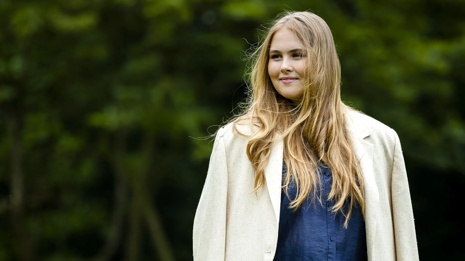 Wat gelooft prinses Amalia? - Blauw Bloed