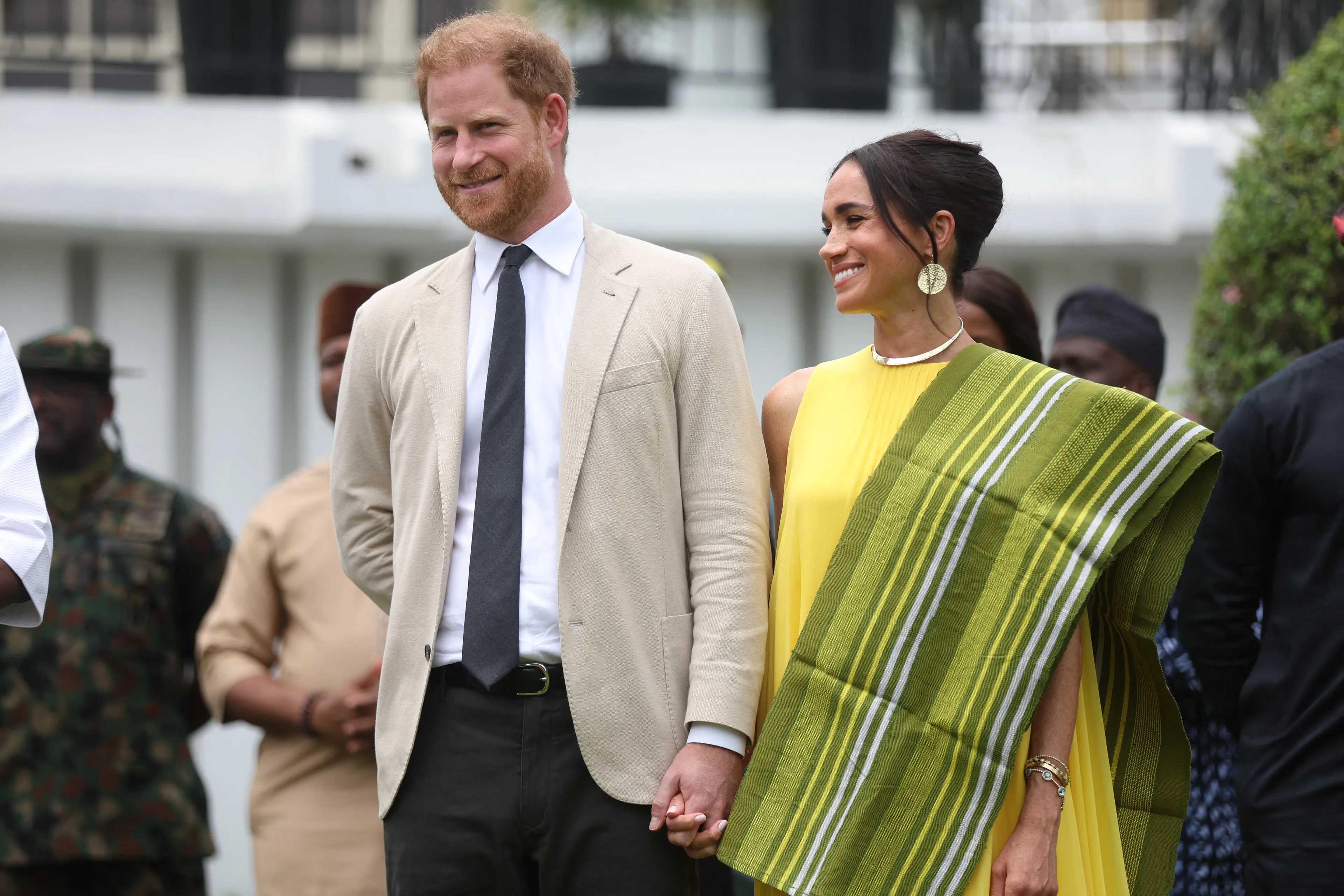 Zien: Harry en hoogzwangere Meghan dansen vlak voor de bevalling van Lilibet
