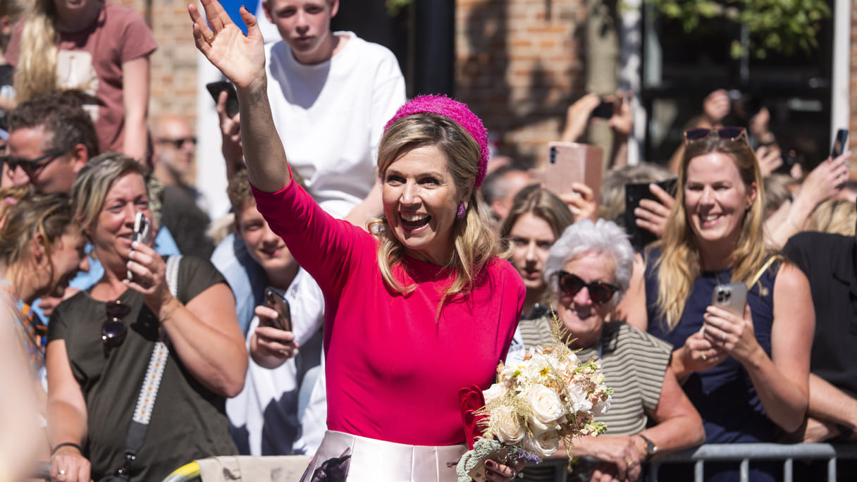 Mosselkettingen en geboortestenen: dit kreeg koningin Máxima allemaal cadeau