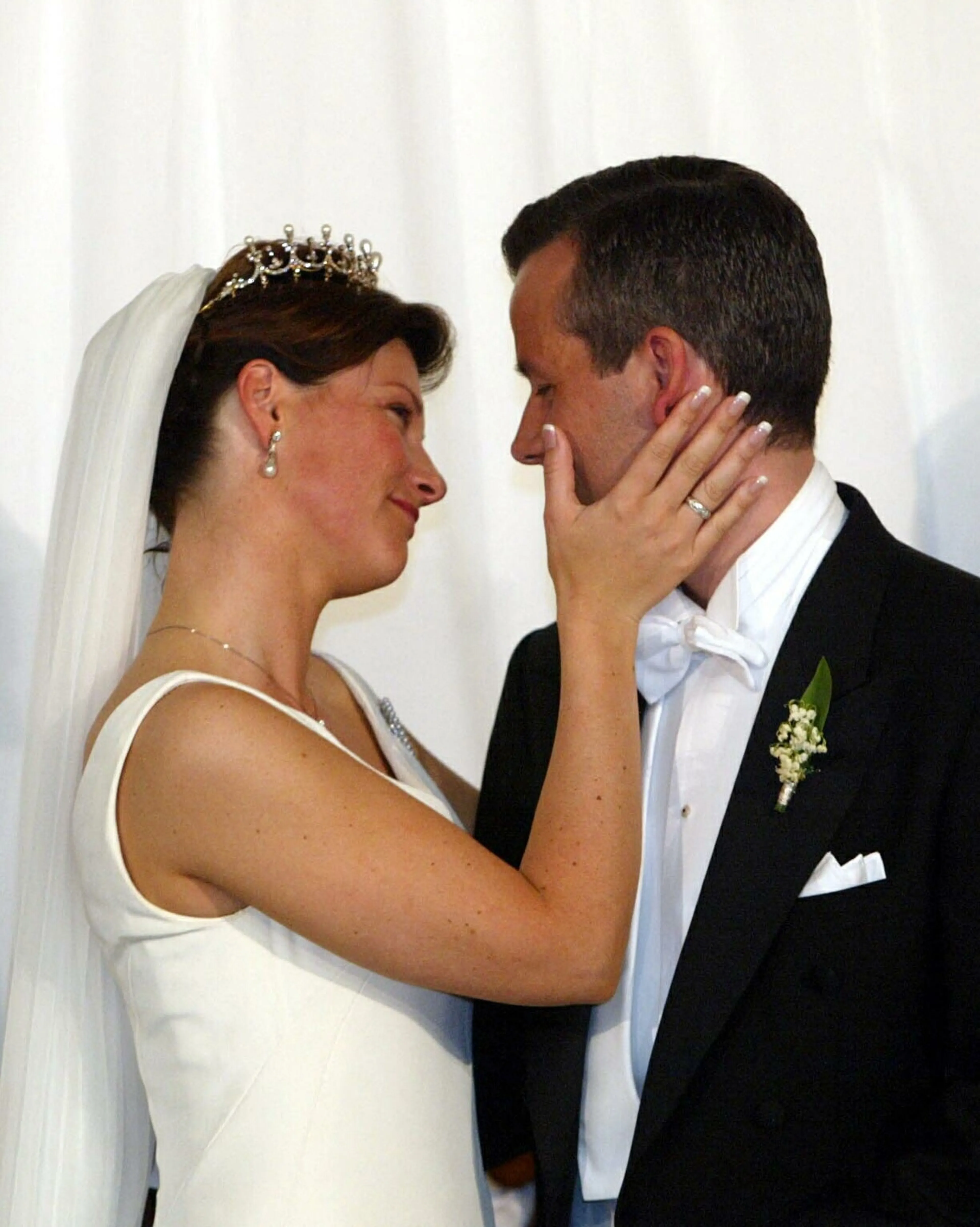 Prinses Märtha Louise draagt het als huwelijksdiadeem in 2002.