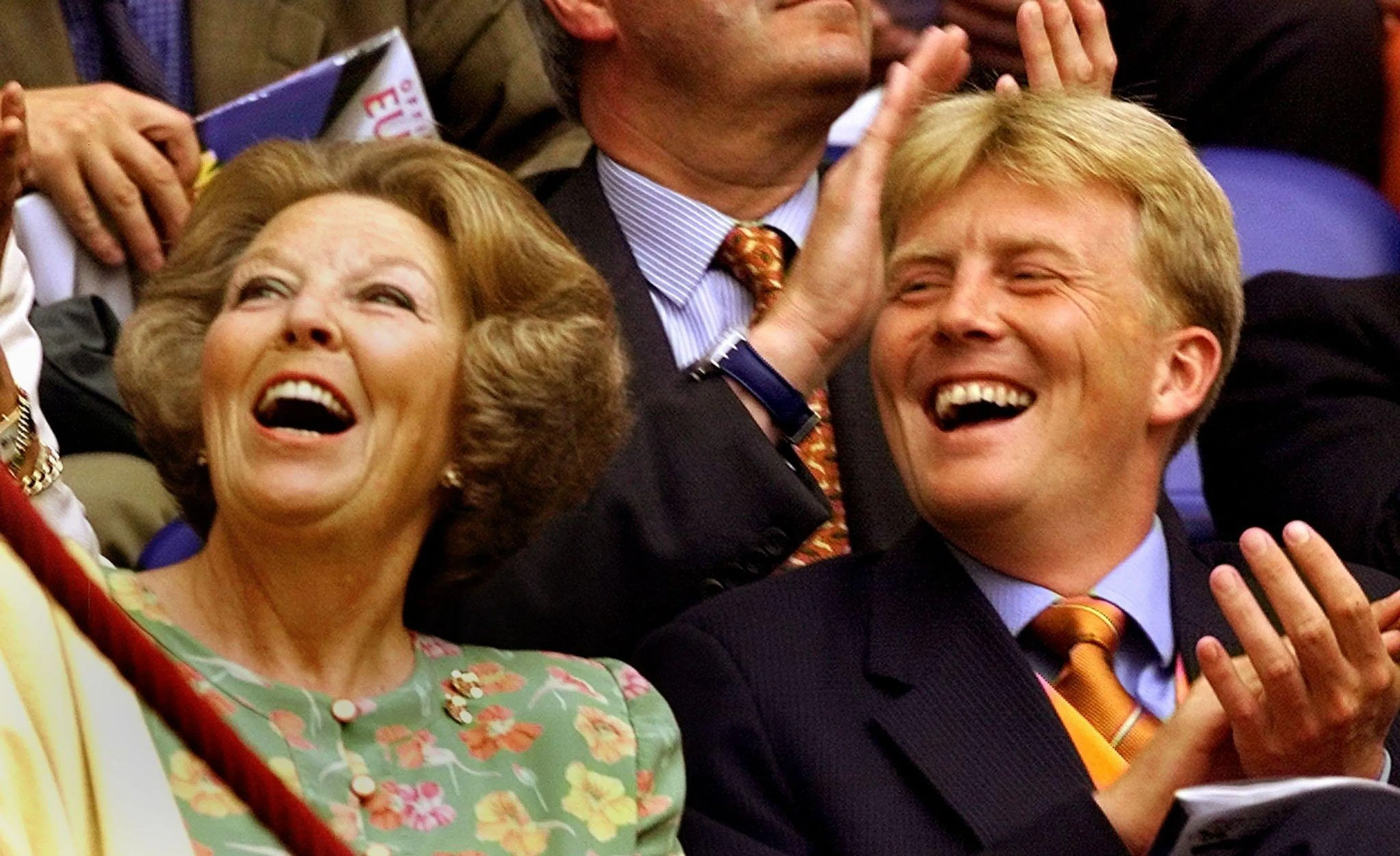 Moeder en zoon hadden veel plezier samen op de tribune (2000).