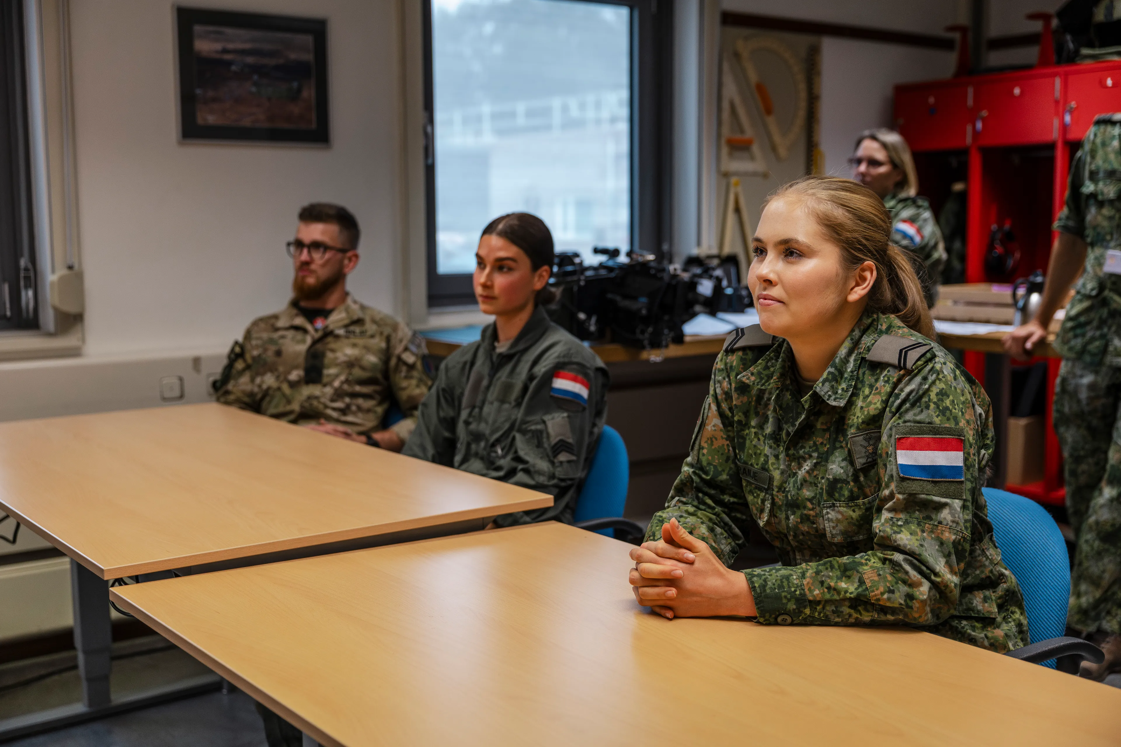 De Prinses van Oranje is te gast bij het Defensie Helikopter Commando voor een helikopterinzet.
