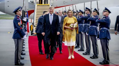 Koning is in Tsjechië: het is "eigenlijk heel raar" om Nederland te verlaten