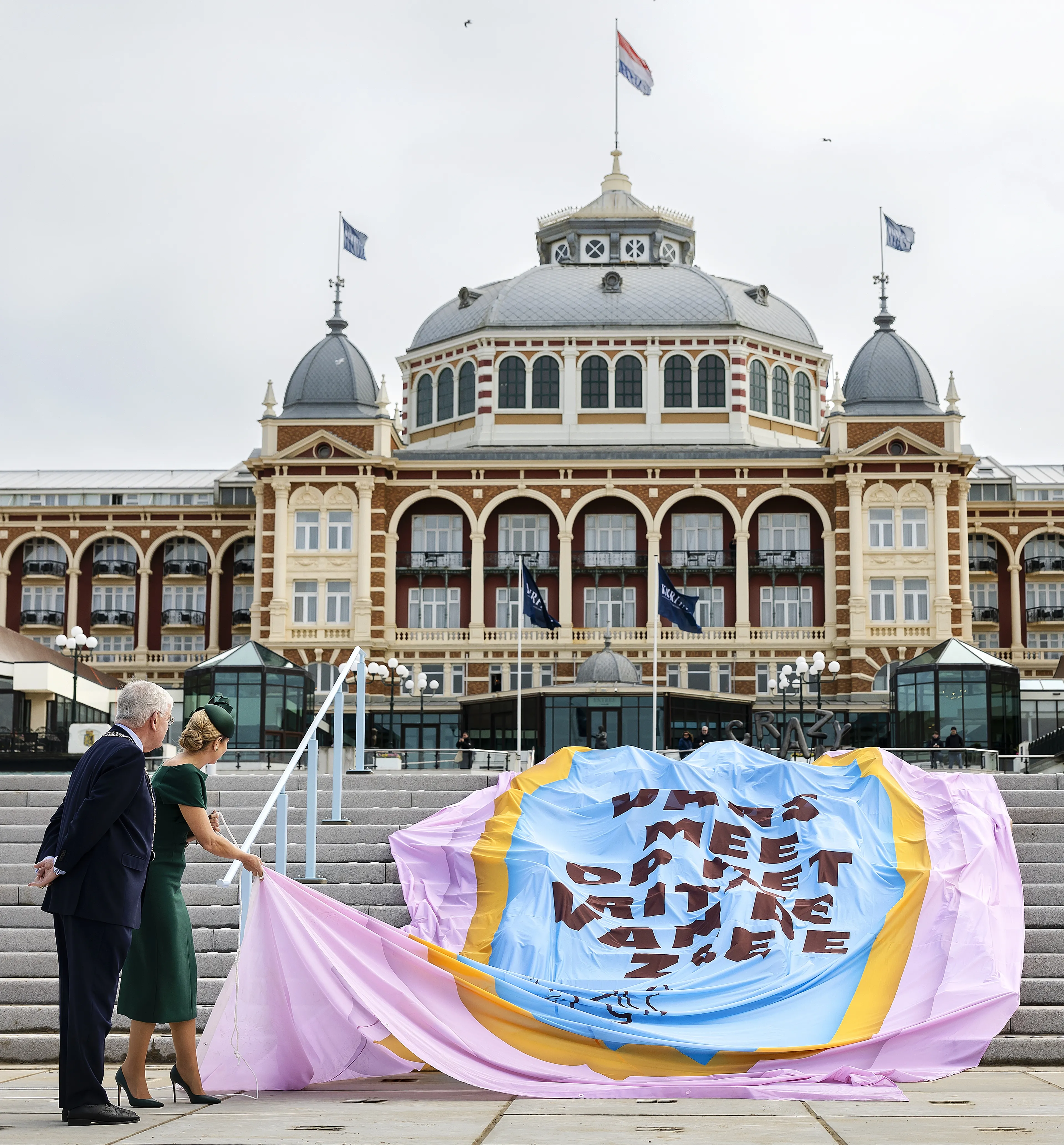 De boulevard is een van de kenmerkende plekken van Scheveningen.