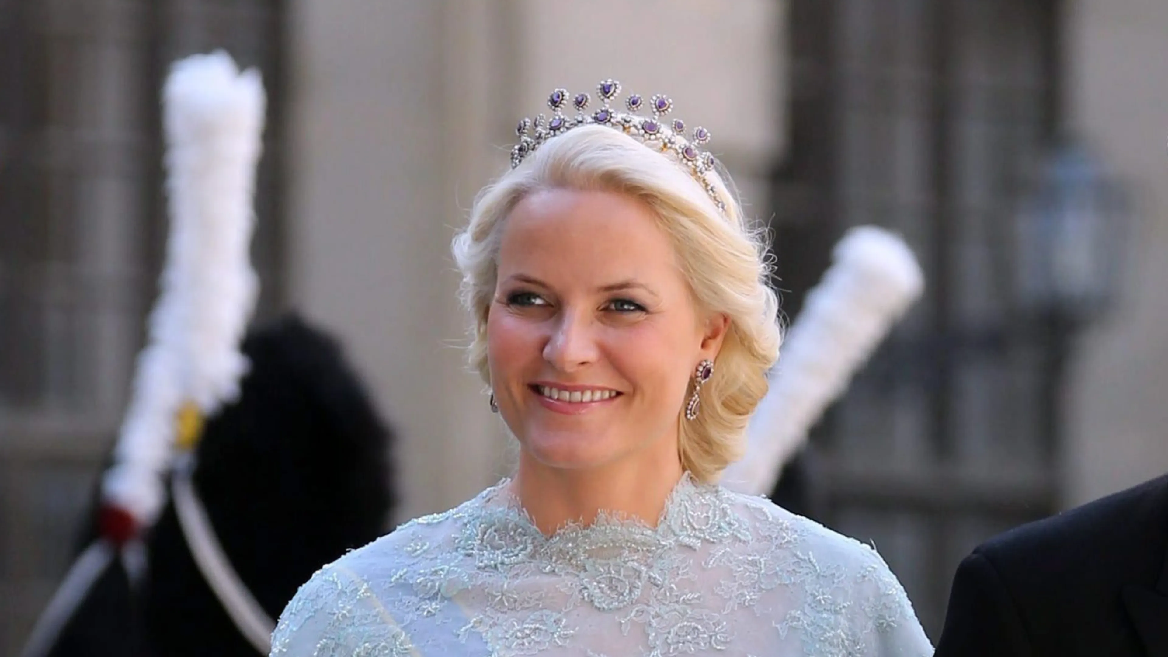 Déze Noorse tiara werd twee keer cadeau gegeven