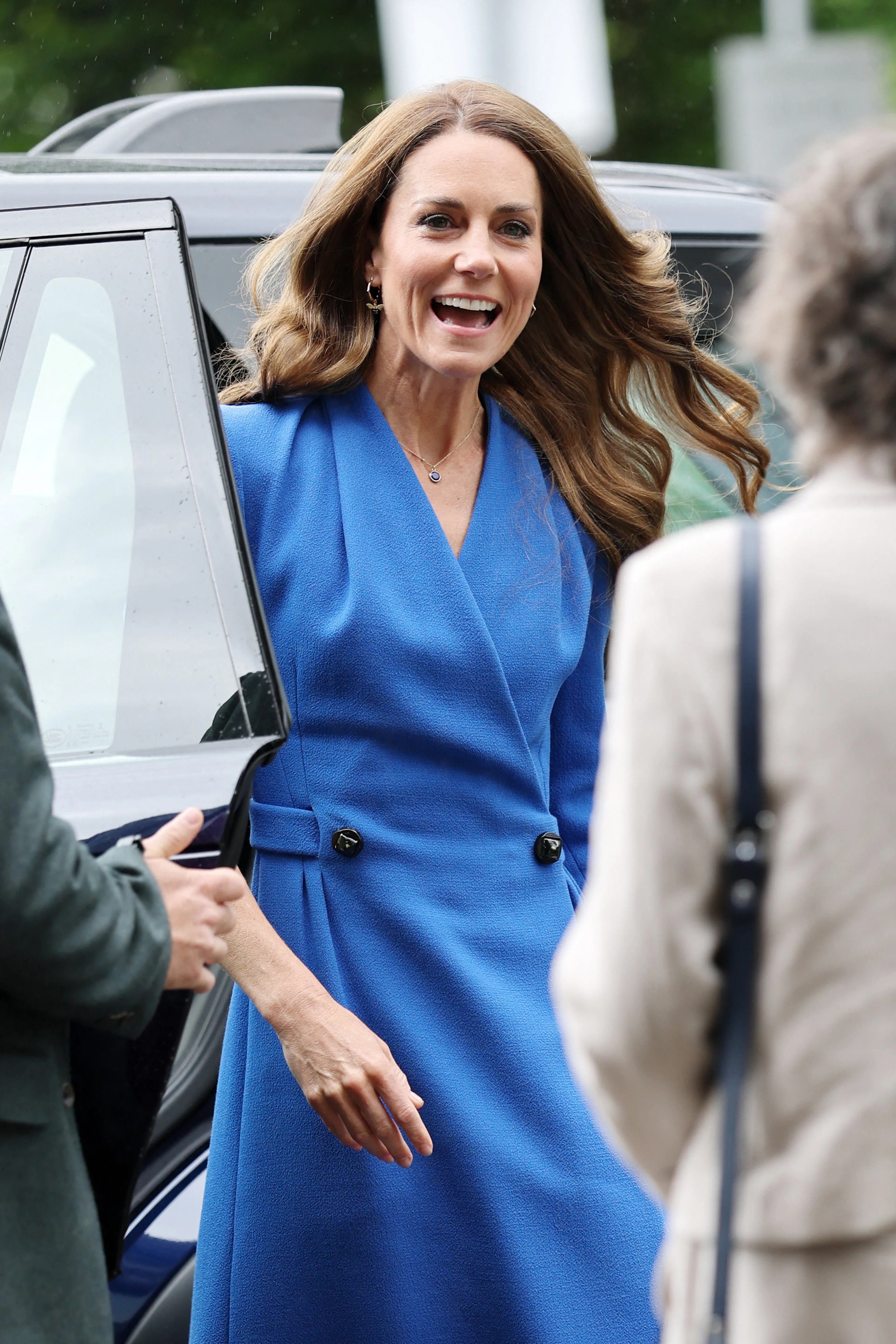 Catherine arriveert in Manchester.
