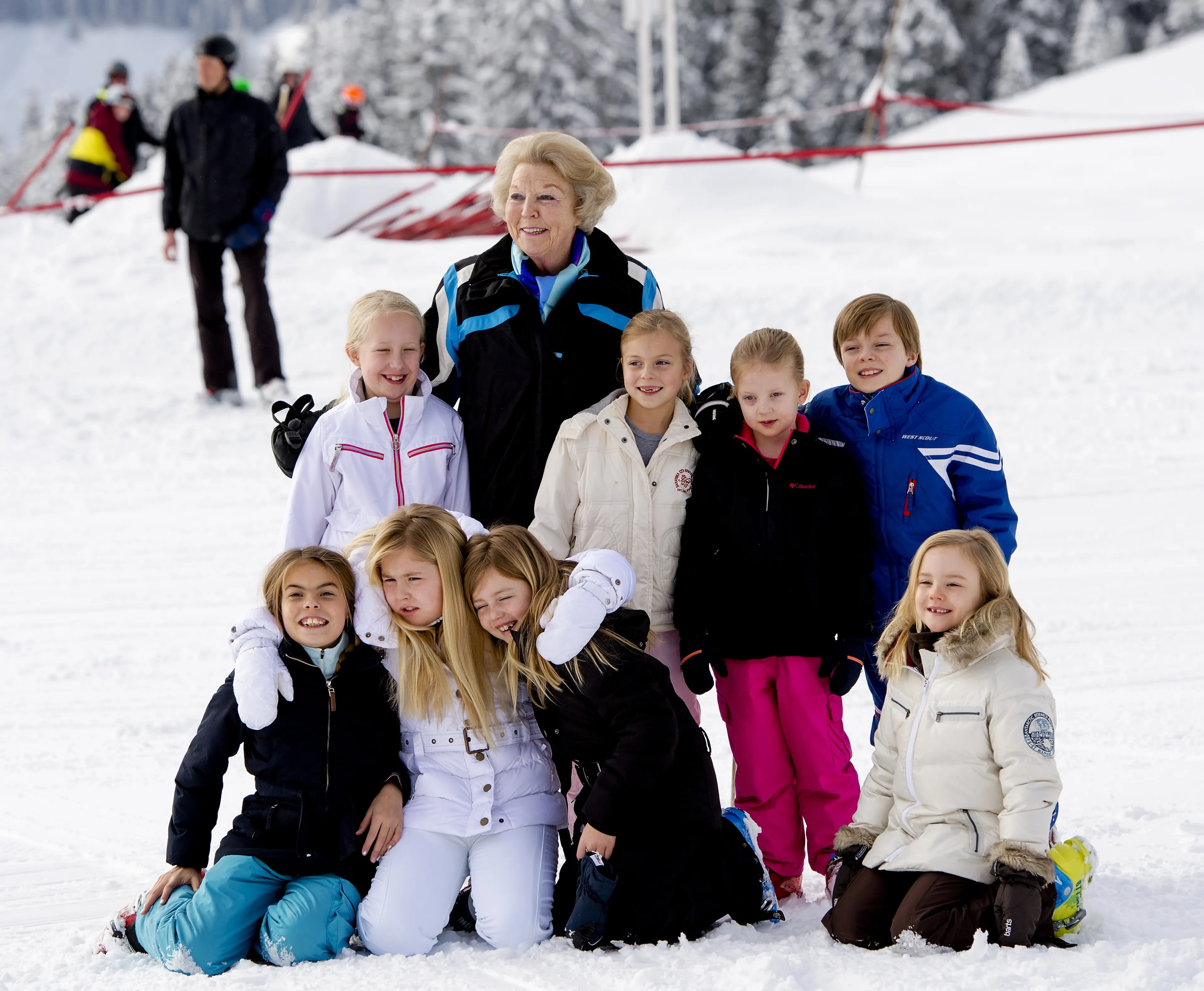 Prinses Beatrix met al haar kleinkinderen (2014).