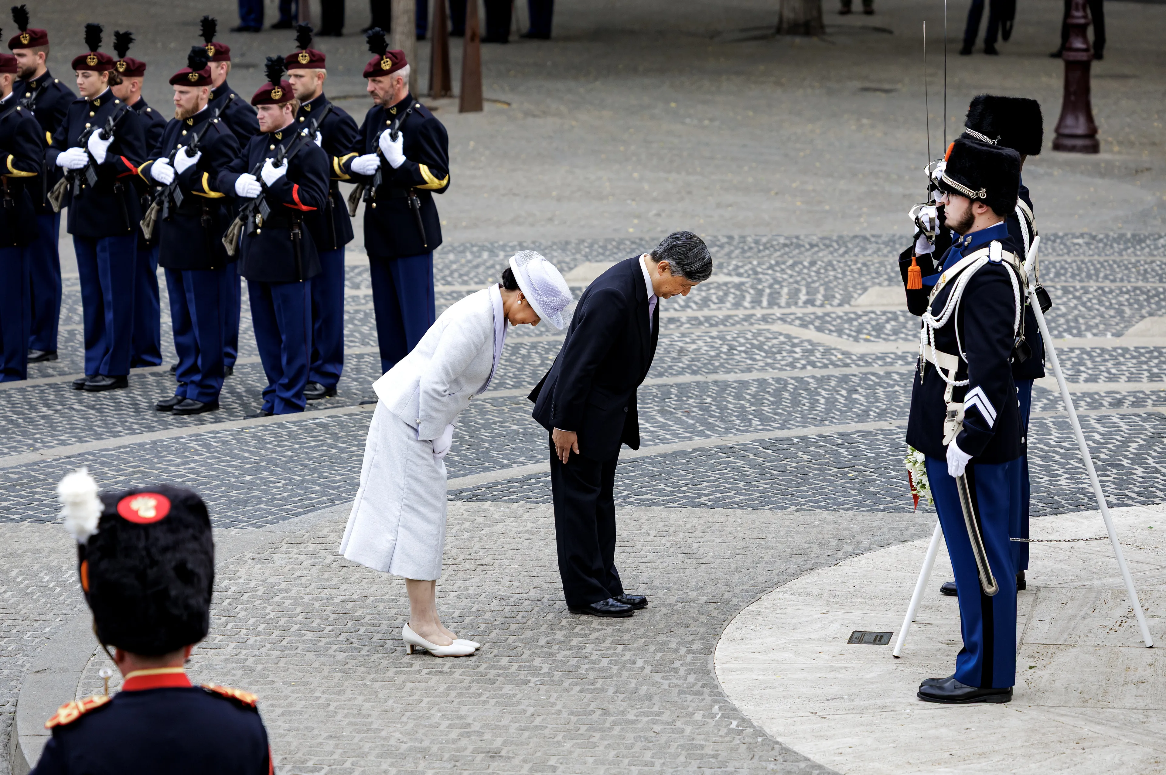Keizer Naruhito en keizerin Masako.