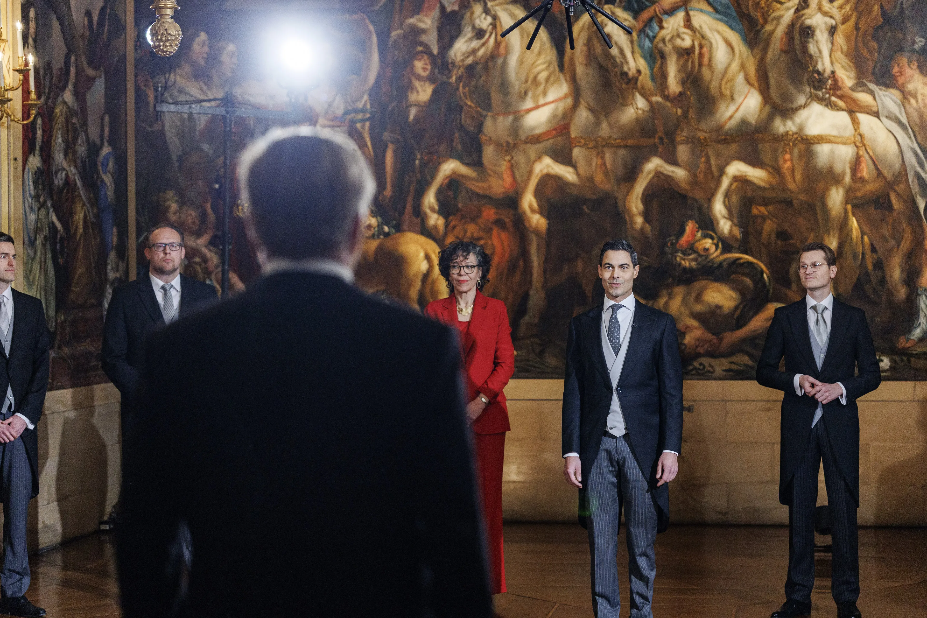 Koning Willem-Alexander en minister-president Rob Jetten