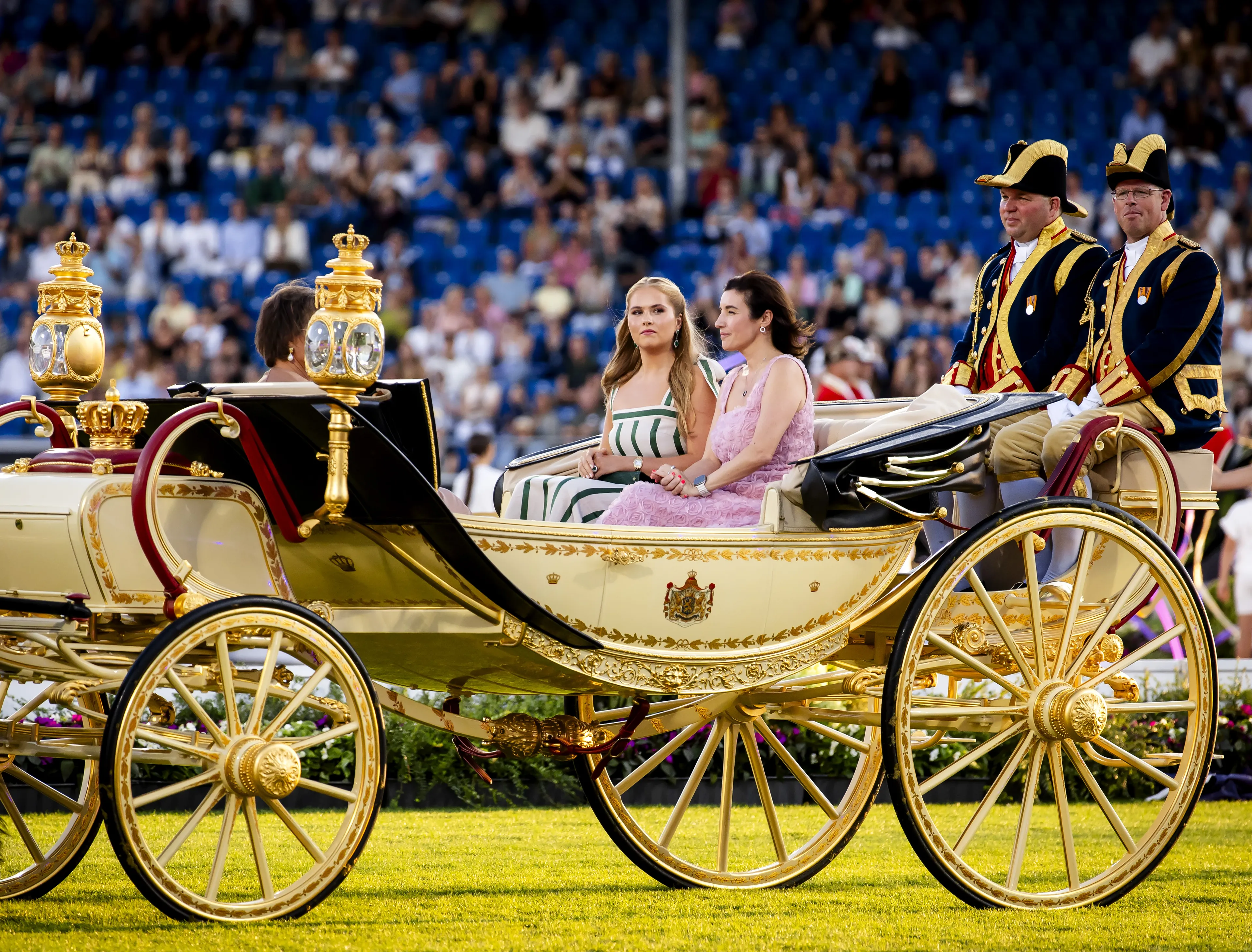 Het koninklijke rijtuig is van koningin Wilhelmina geweest.