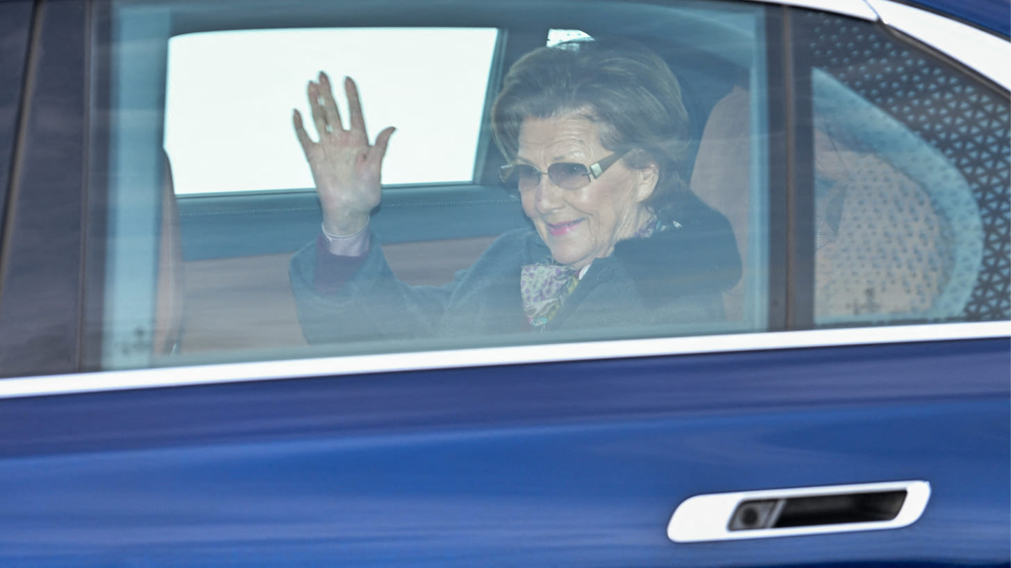 Noorse koningin tobt opnieuw met gezondheid: Sonja opgenomen in het ziekenhuis