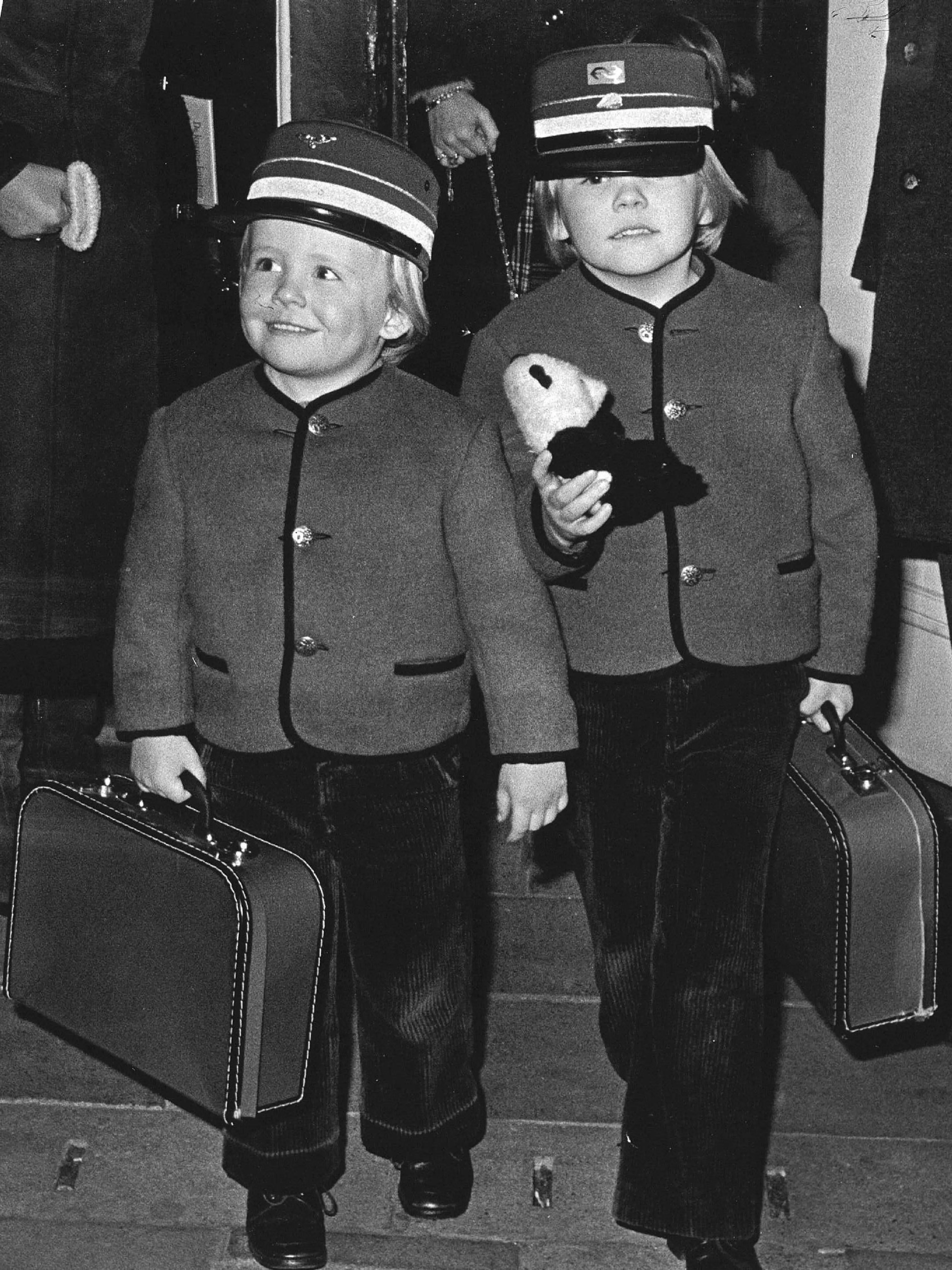 De jonge prinsjes Willem-Alexander en Johan Friso in 1973.
