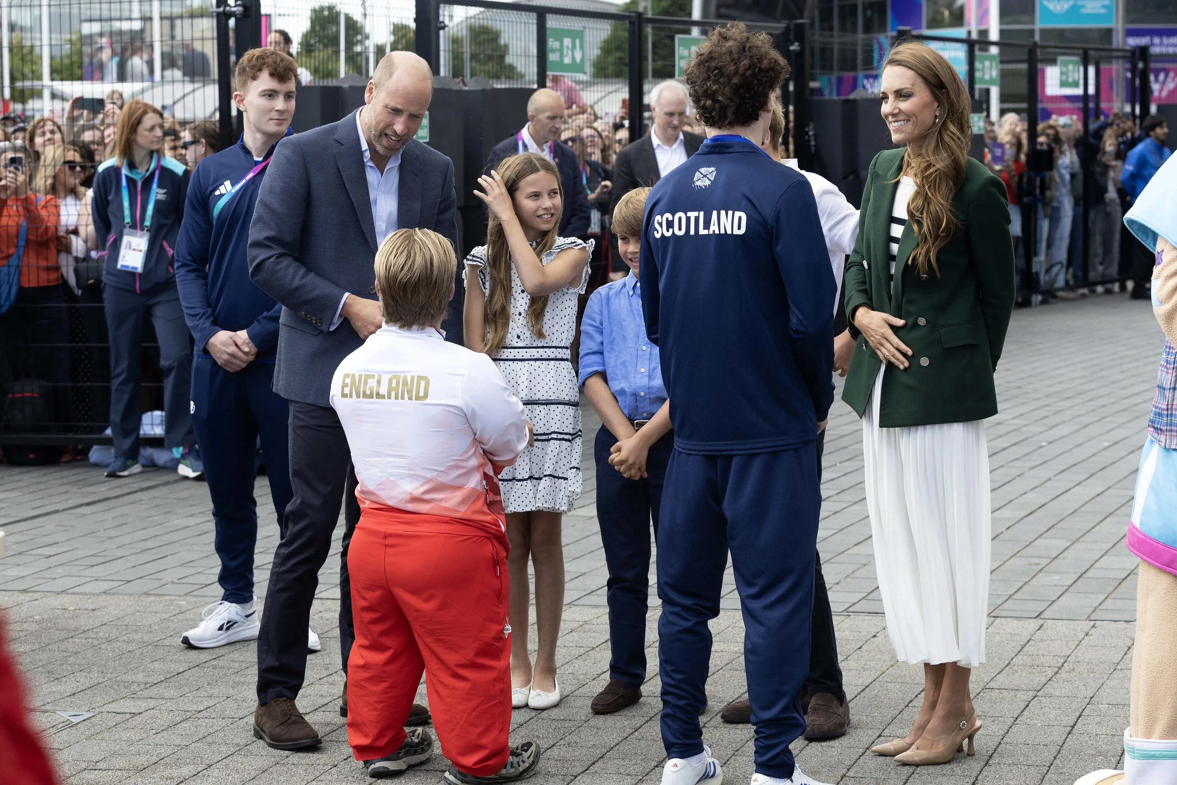 In gesprek met de sporters.