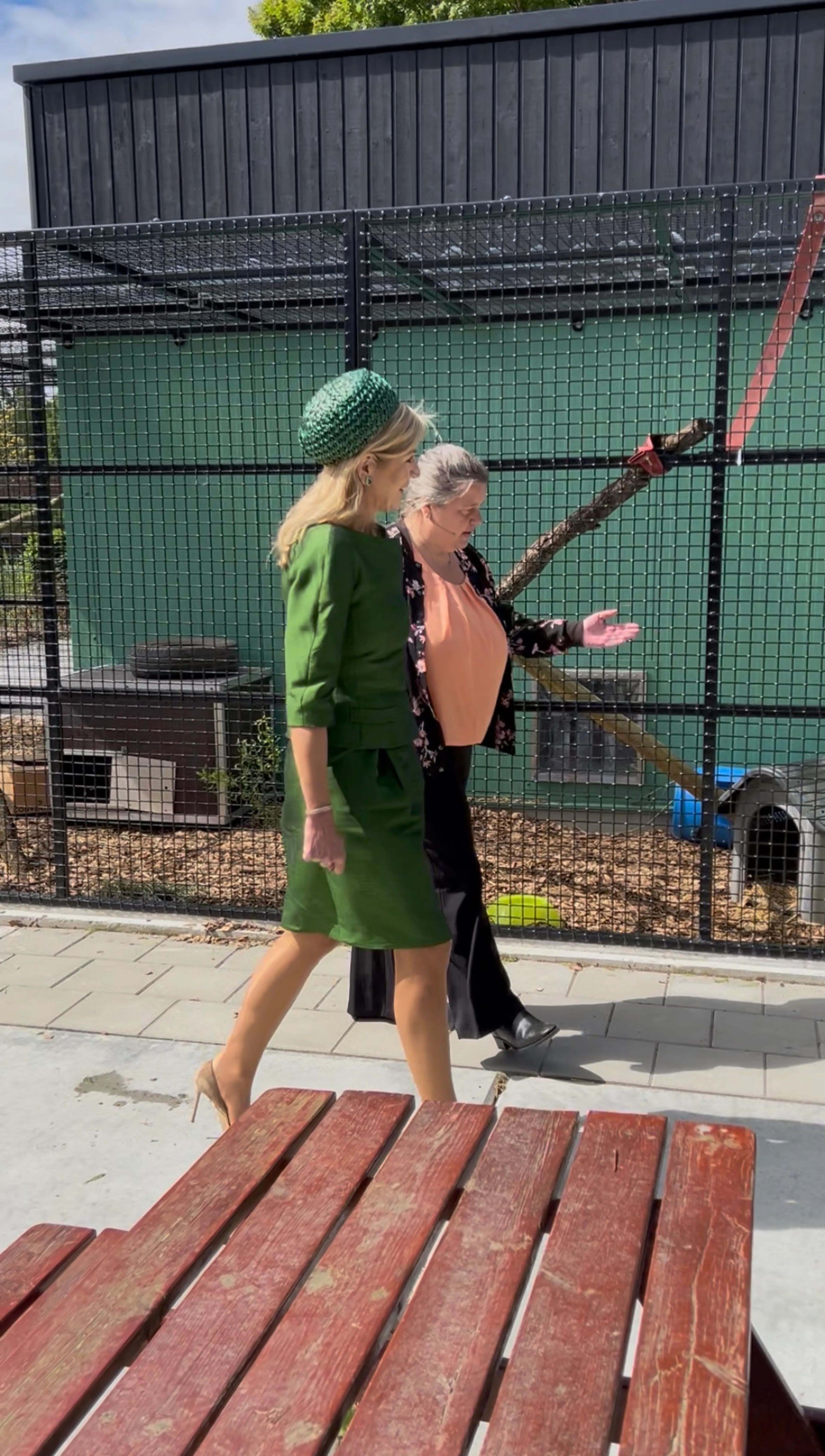 De koningin kreeg ook een rondleiding rond het zoogdierengebouw.
