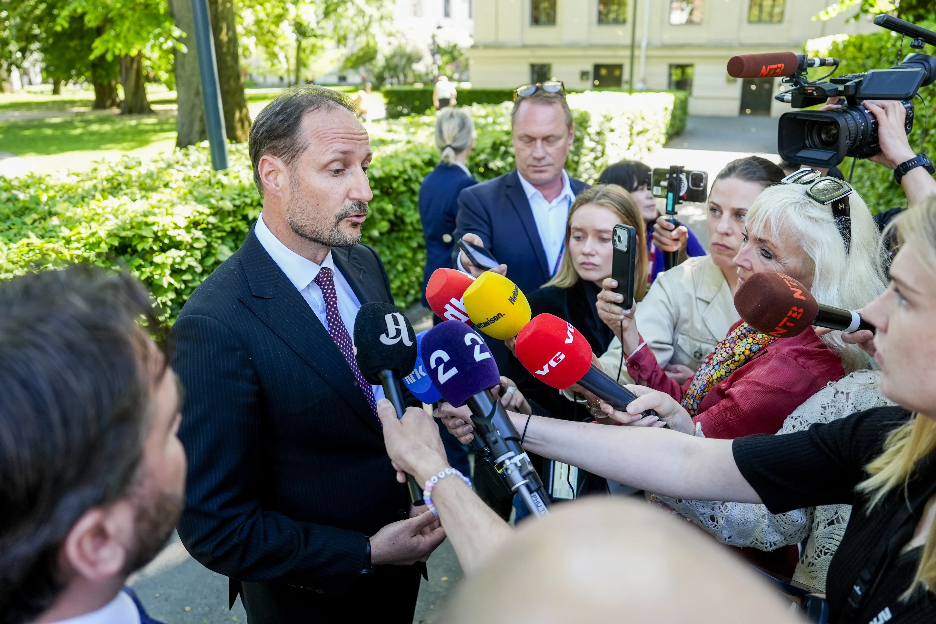 Kroonprins Haakon praat met de pers (mei 2026).