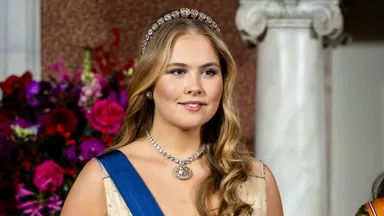 Prinses Amalia voegt nóg een diadeem toe aan haar tiara-momenten
