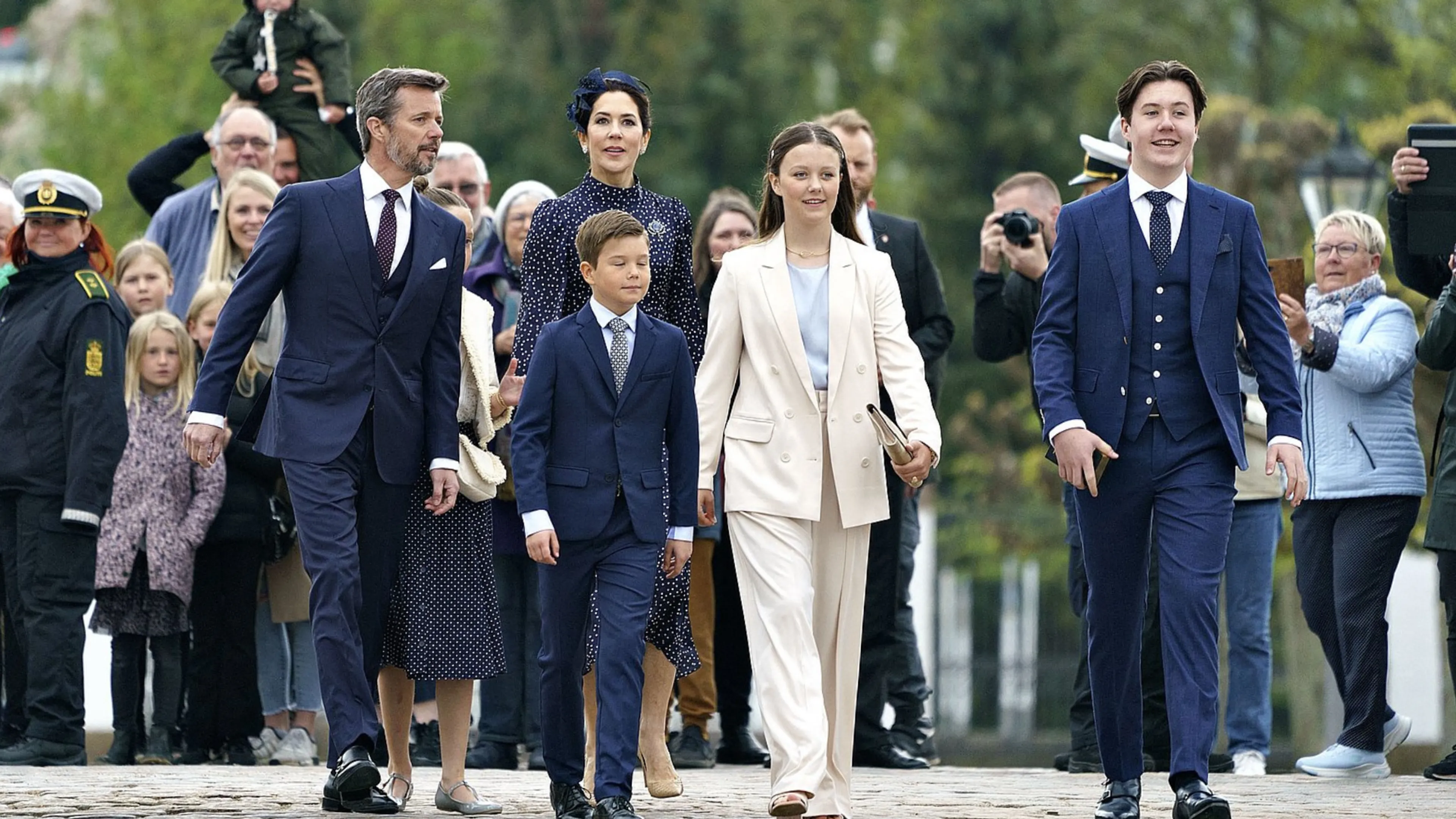 Vincent en Josephine doen zaterdag hun confirmatie, wat houdt dat in?