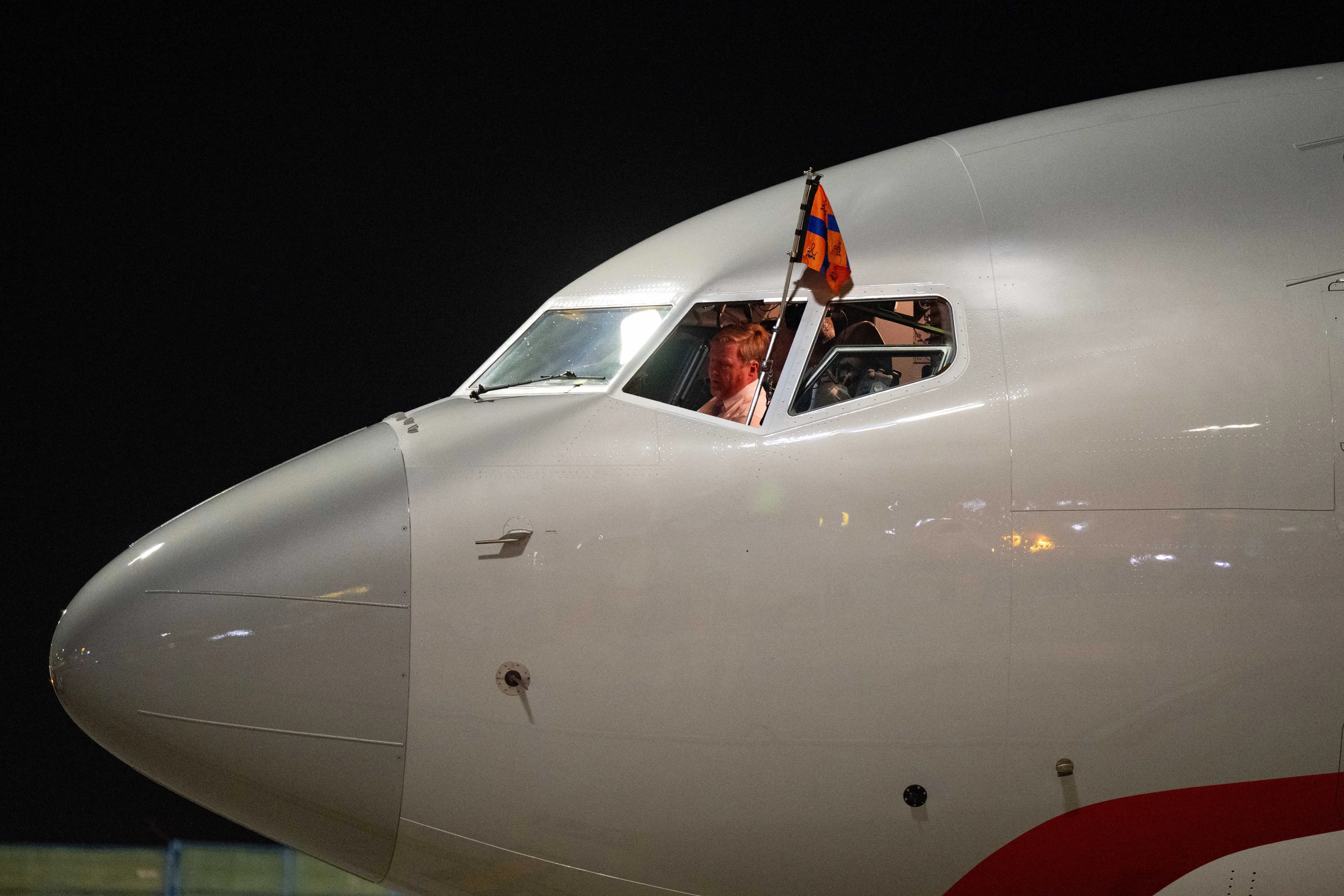 Koning Willem-Alexander vliegt regelmatig als copiloot in het regeringstoestel naar buitenlandse bestemmingen voor bijvoorbeeld staatsbezoeken.