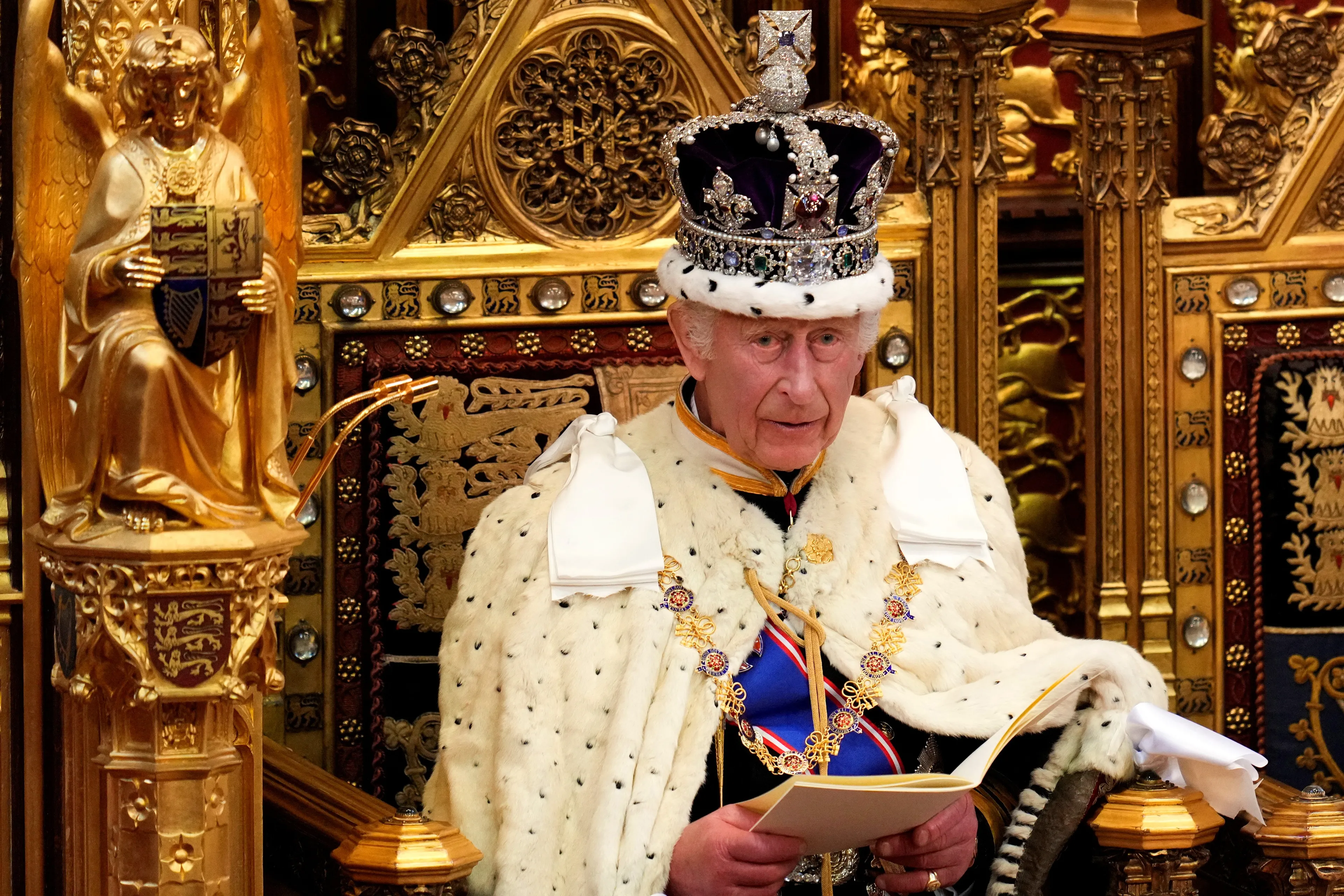Koning Charles tijdens de State Opening of Parliament (2024).
