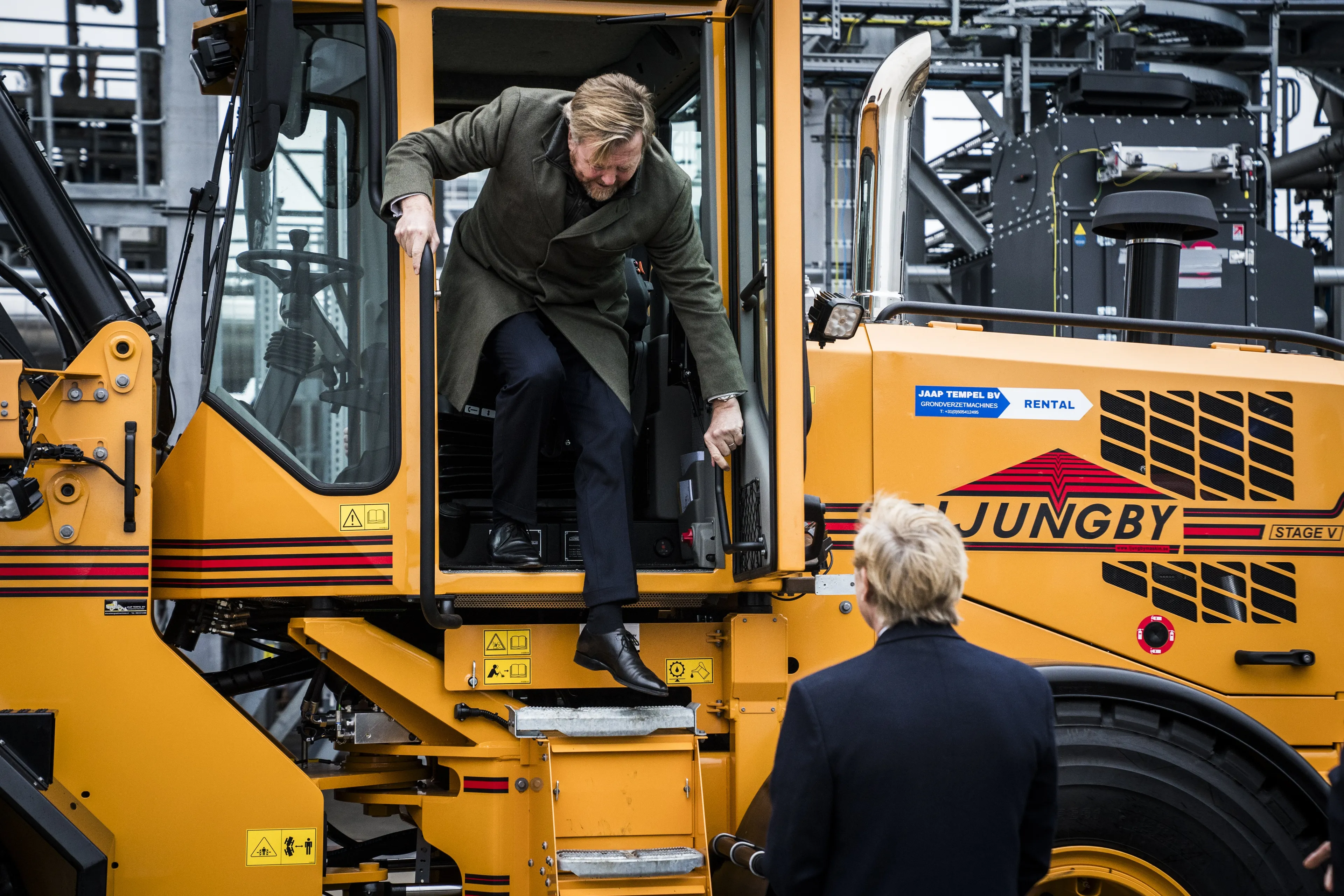 Koning Willem-Alexander na de openingshandeling.