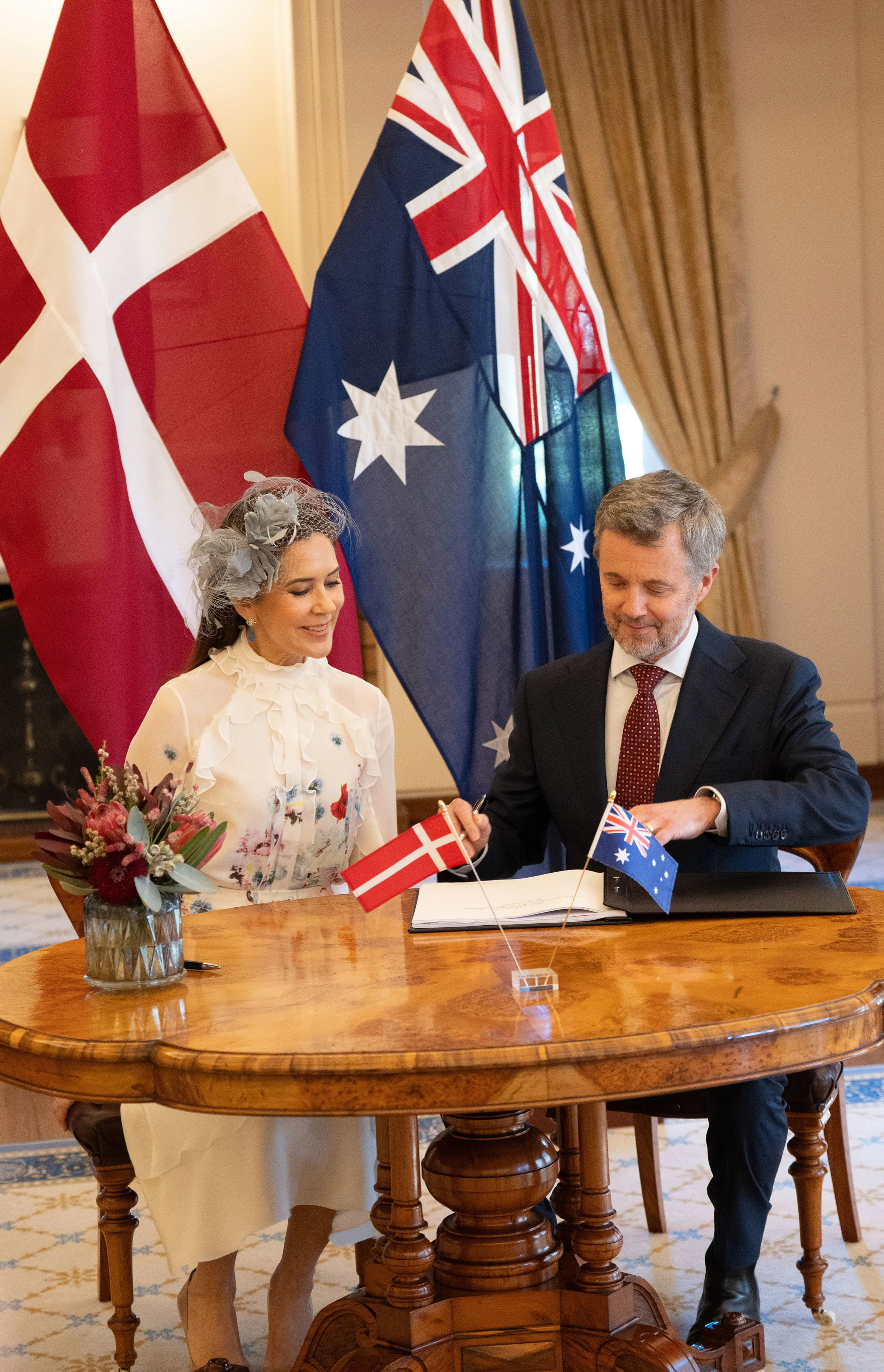Frederik en Mary bezoeken Government House Canberra.