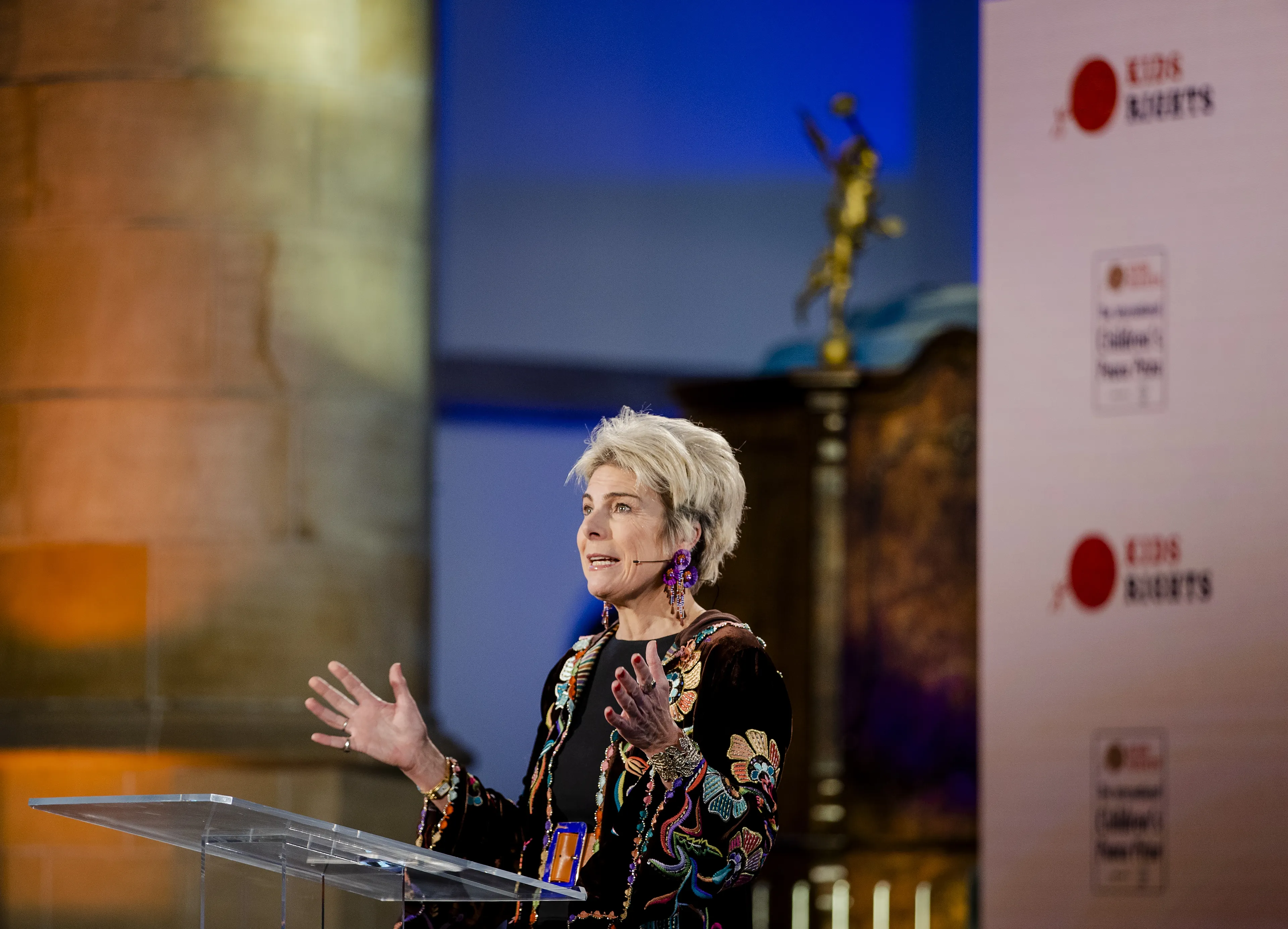 Prinses Laurentien bij de uitreiking van de Kindervredesprijs (2022).