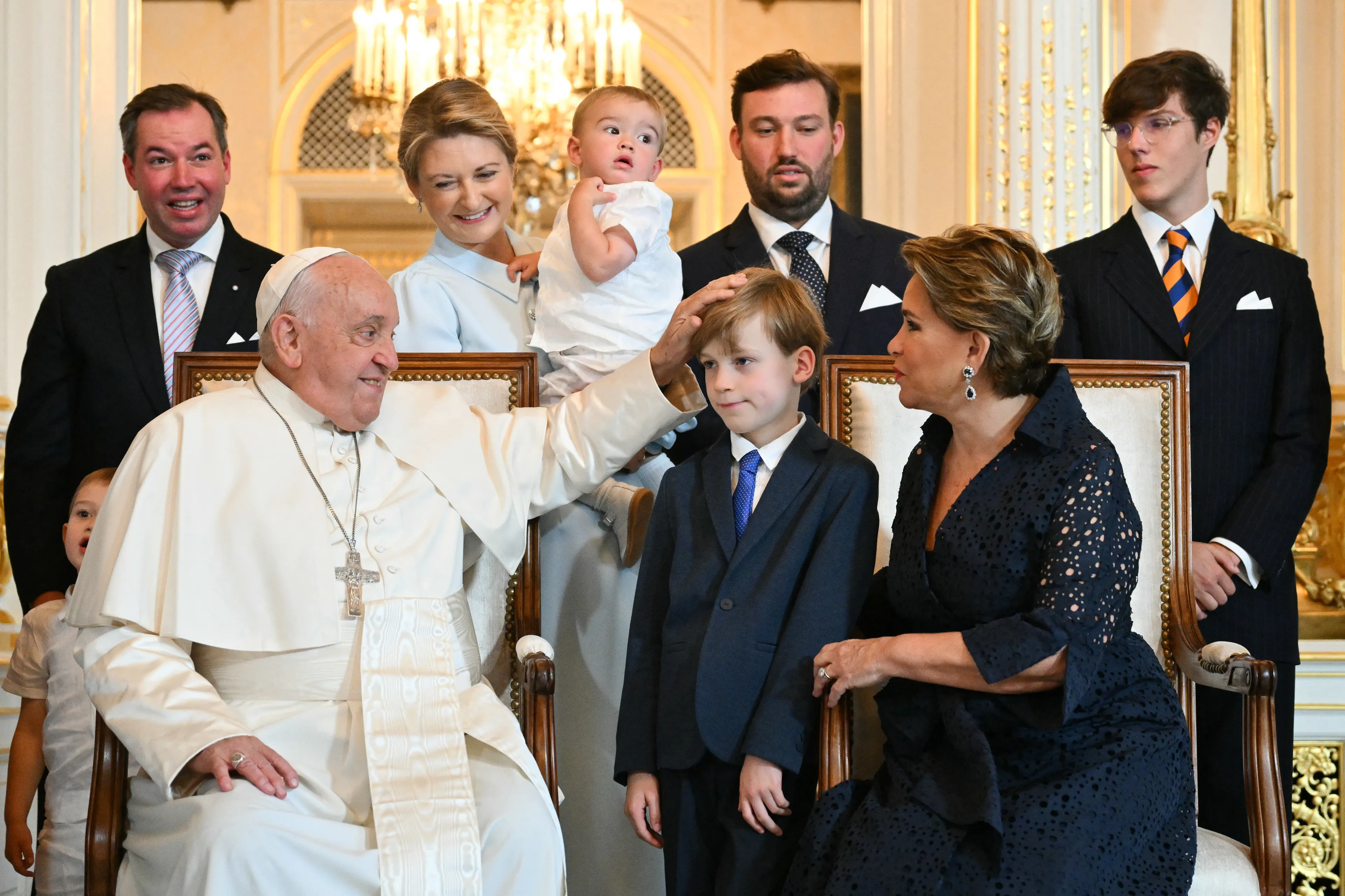 Paus Fransiscus ontvangt de groothertogelijke familie (2024).