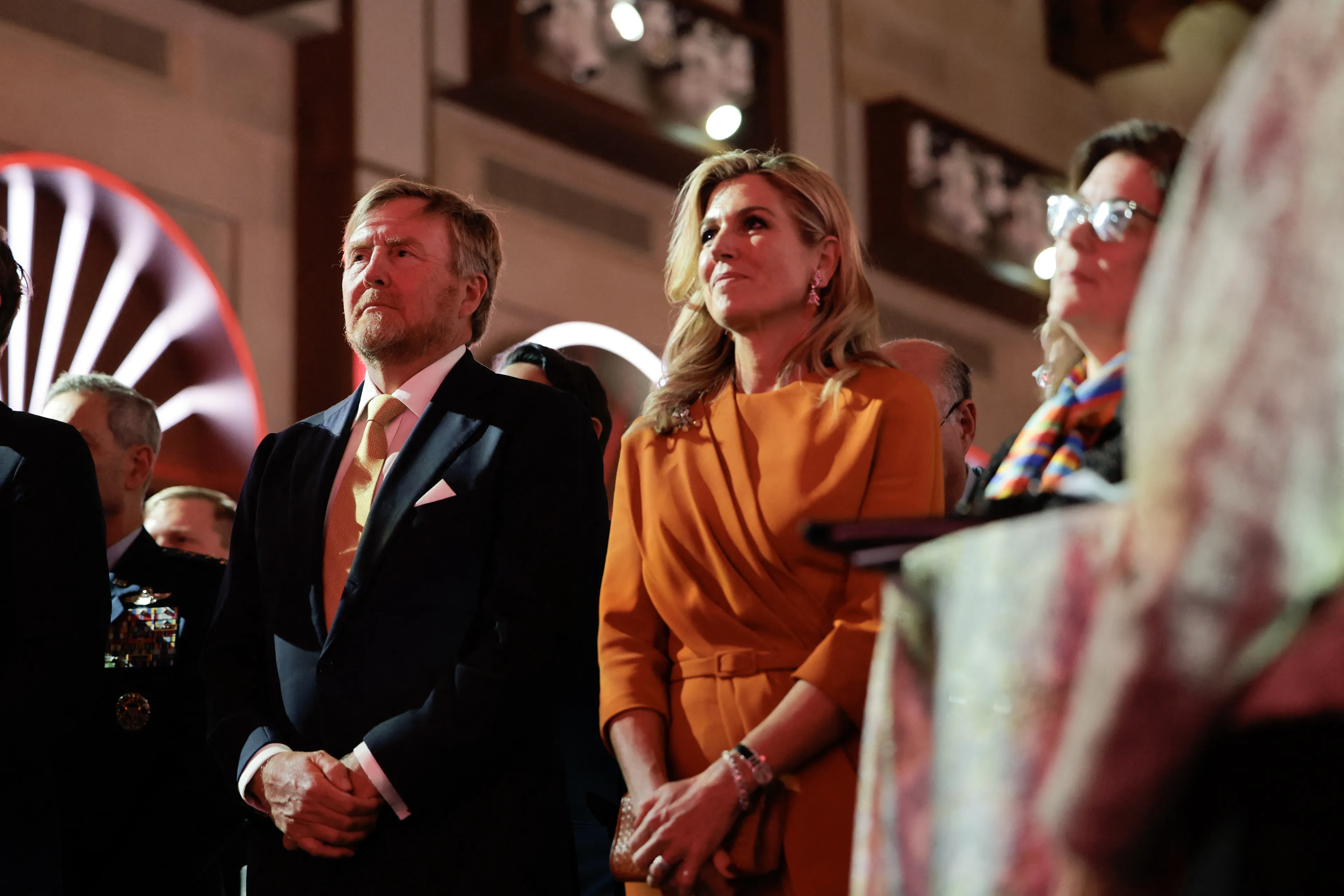 De koning en koningin in de Chamber of Commerce.