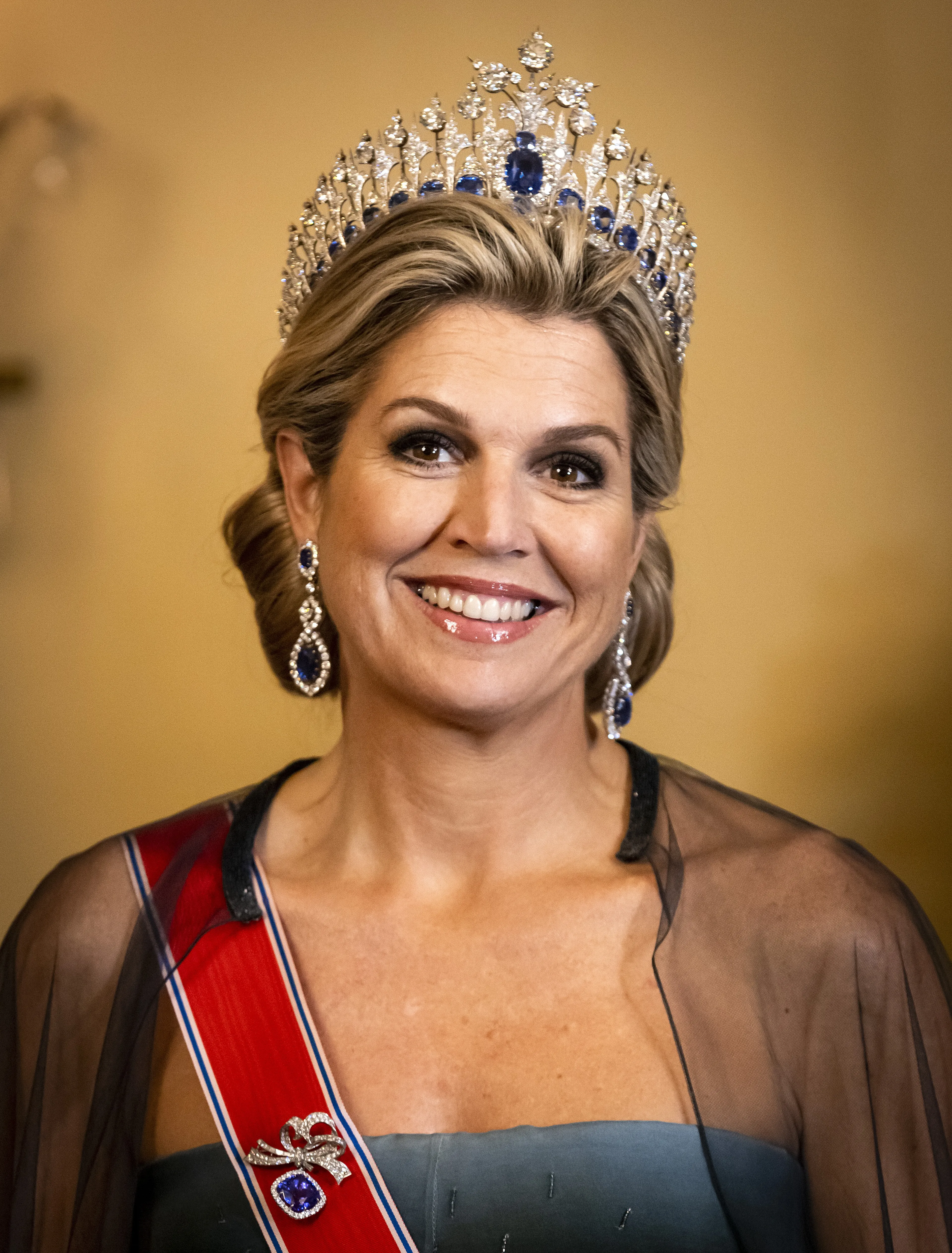 Het saffieren diadeem in de oorspronkelijke vorm.