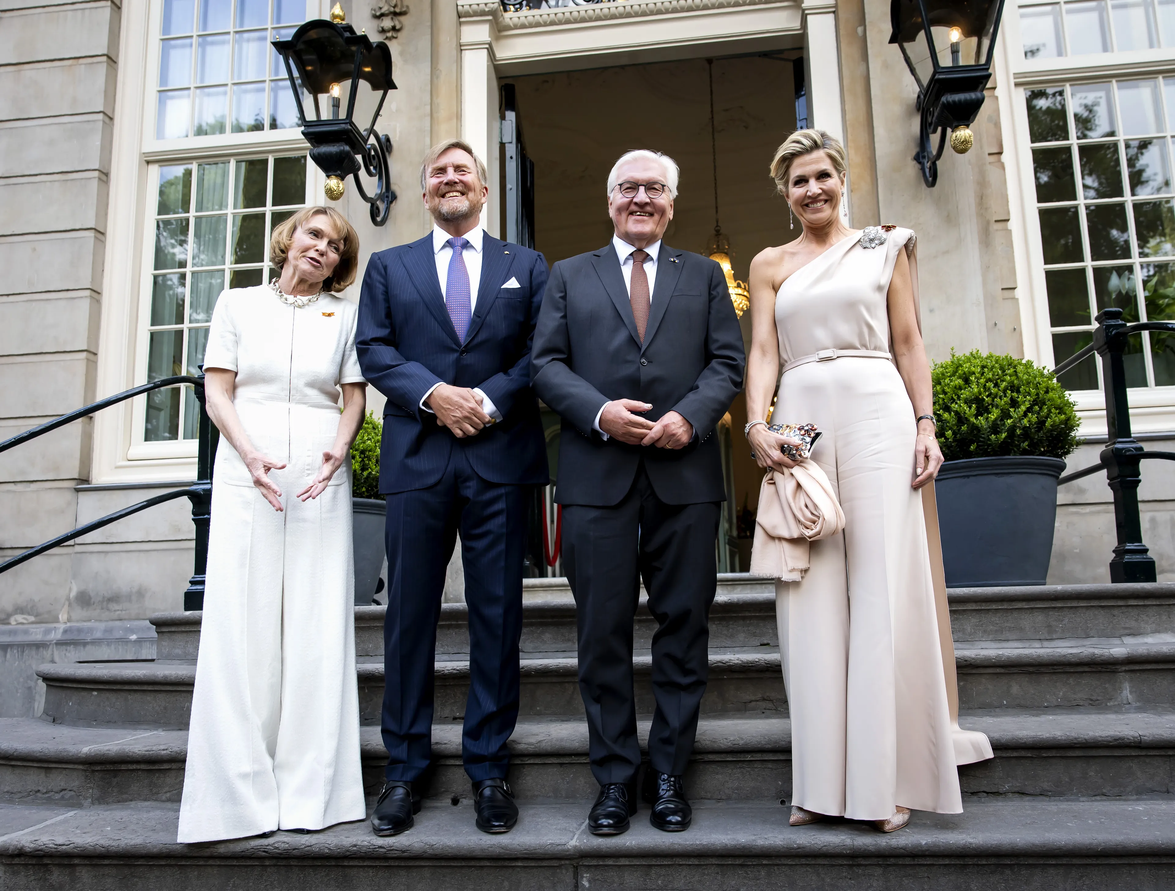 Een fotomoment voorafgaand aan de contraprestatie.