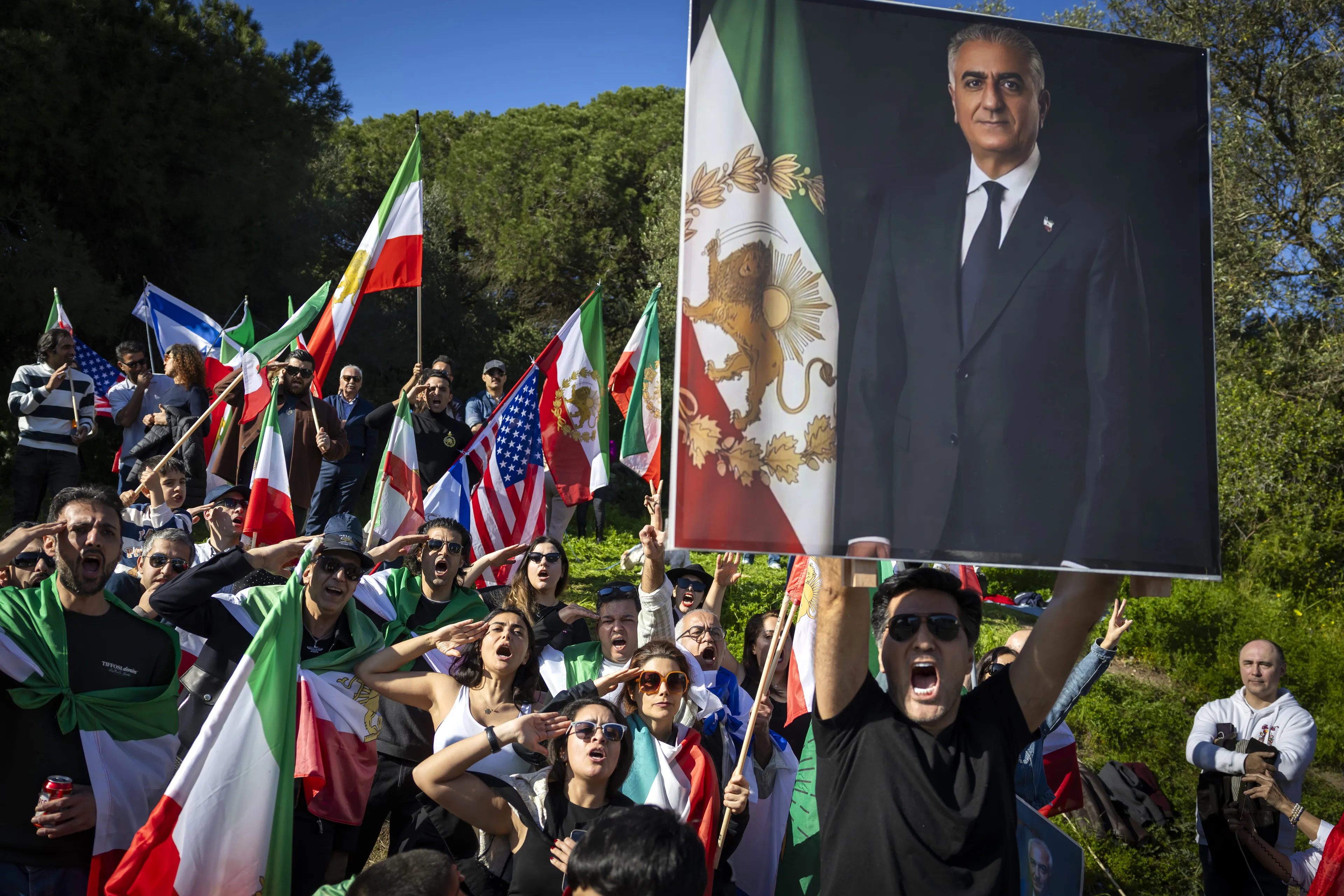 Protesten in Portugal om steun te betuigen aan het Iraanse volk.