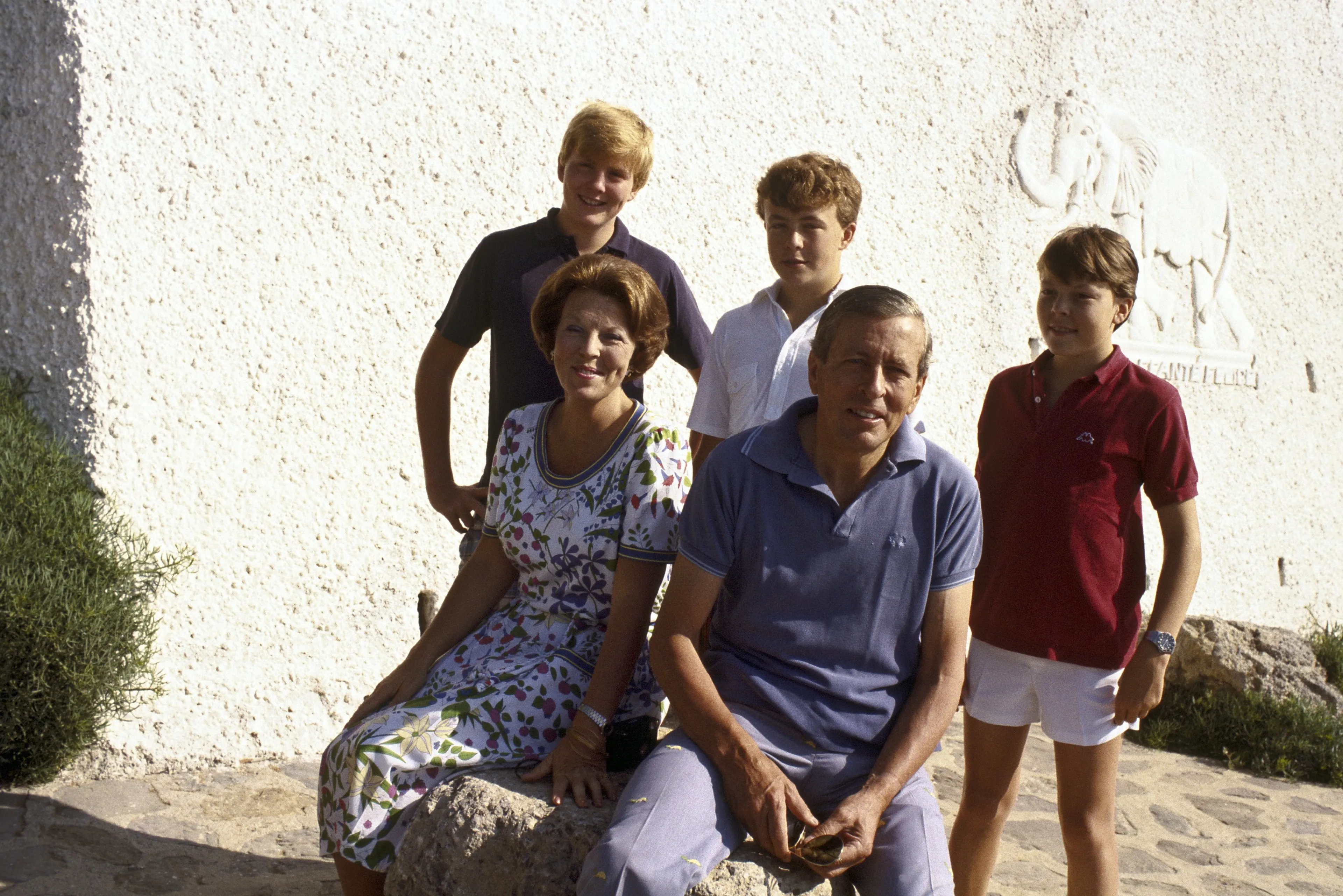 Het koninklijk gezin in het Italiaanse buitenverblijf (1984).