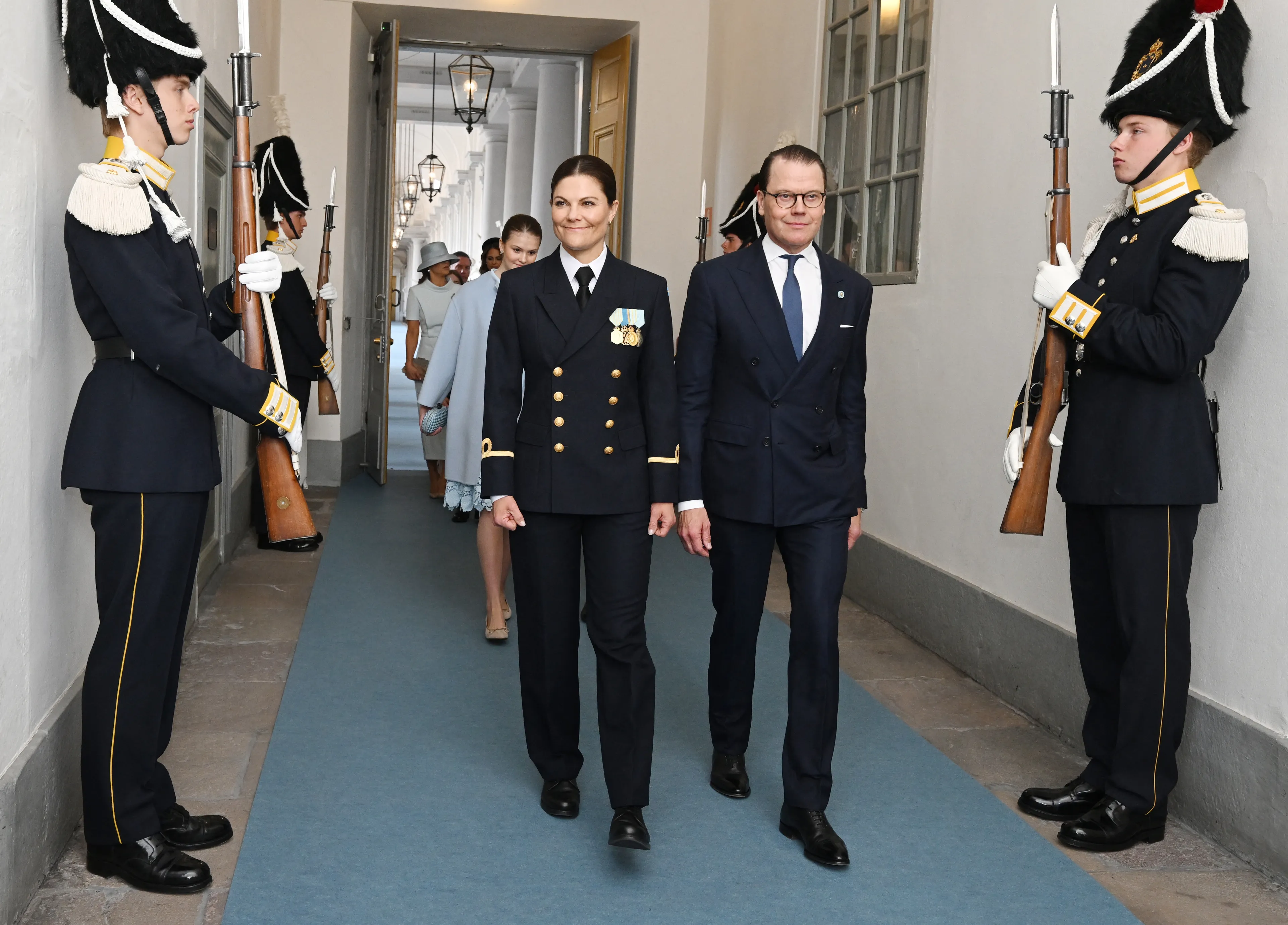 Prinses Victoria in uniform voor de tachtigste verjaardag van koning Carl Gustaf (2026).