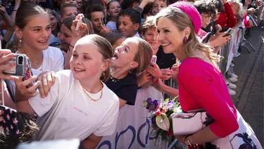 Koningin Máxima recyclet bekende outfit voor streekbezoek