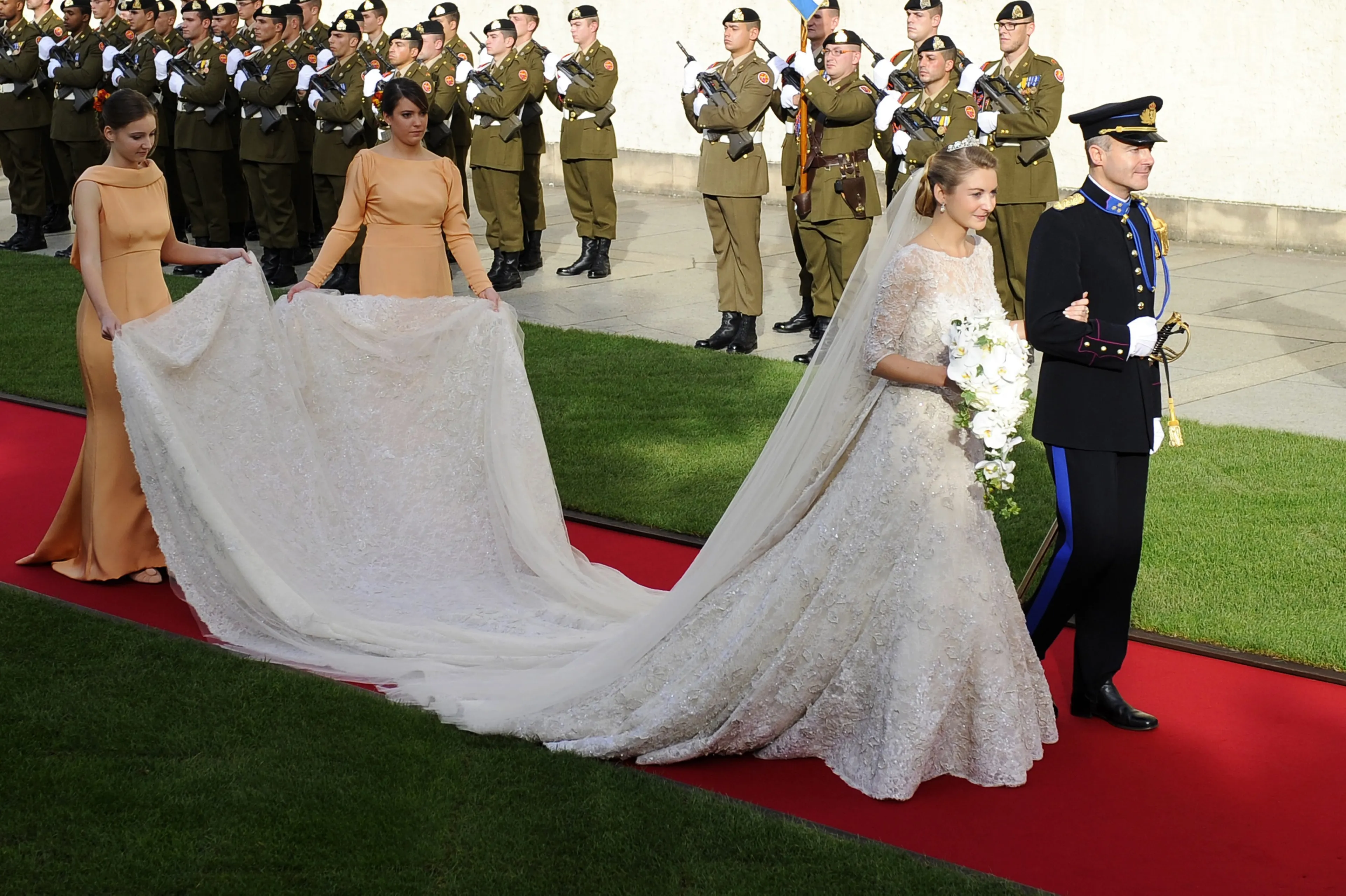 De aankomst van bruid Stéphanie.