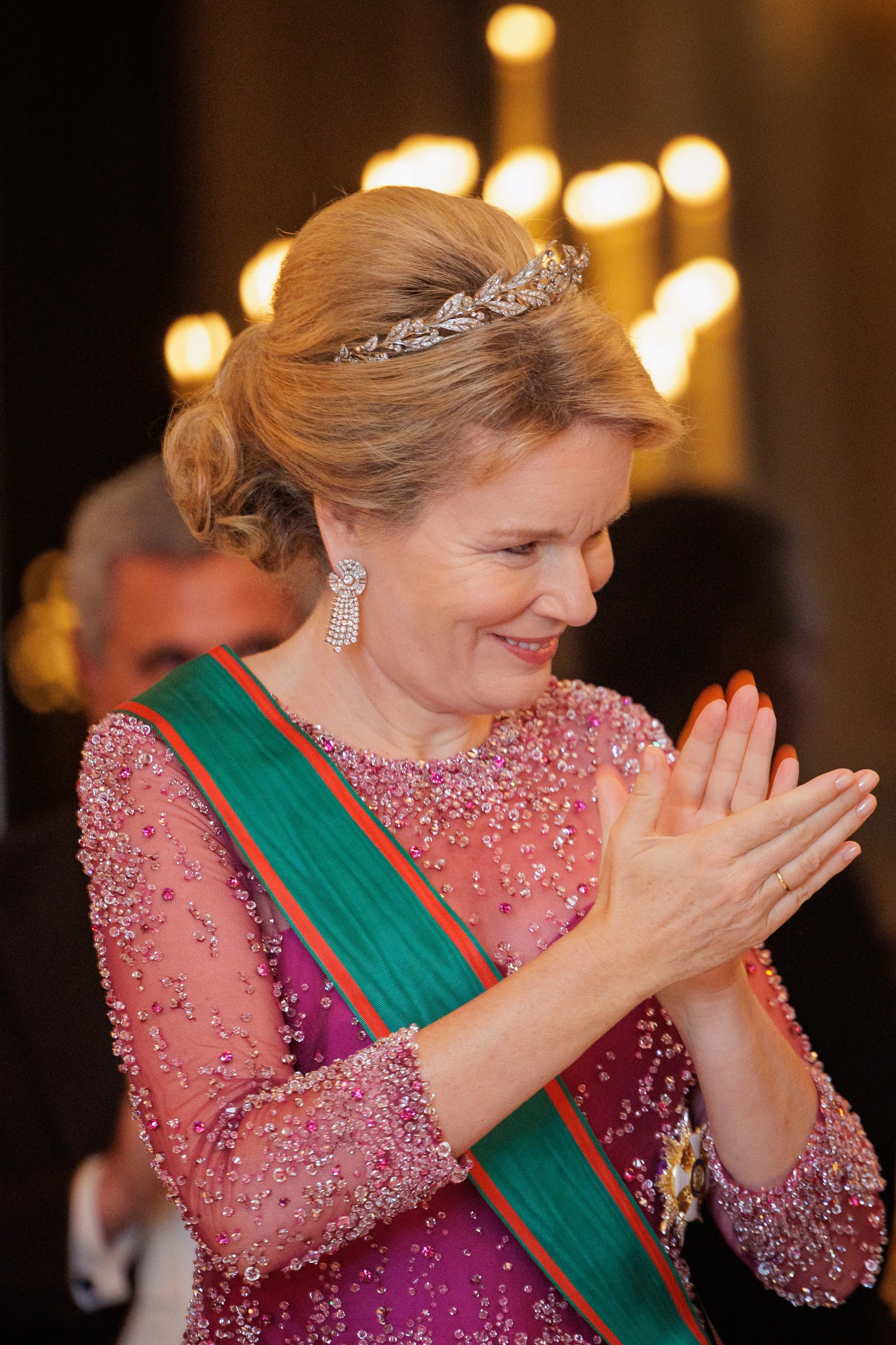 Koningin Mathilde draagt de Lauwerkrans tiara (2025).