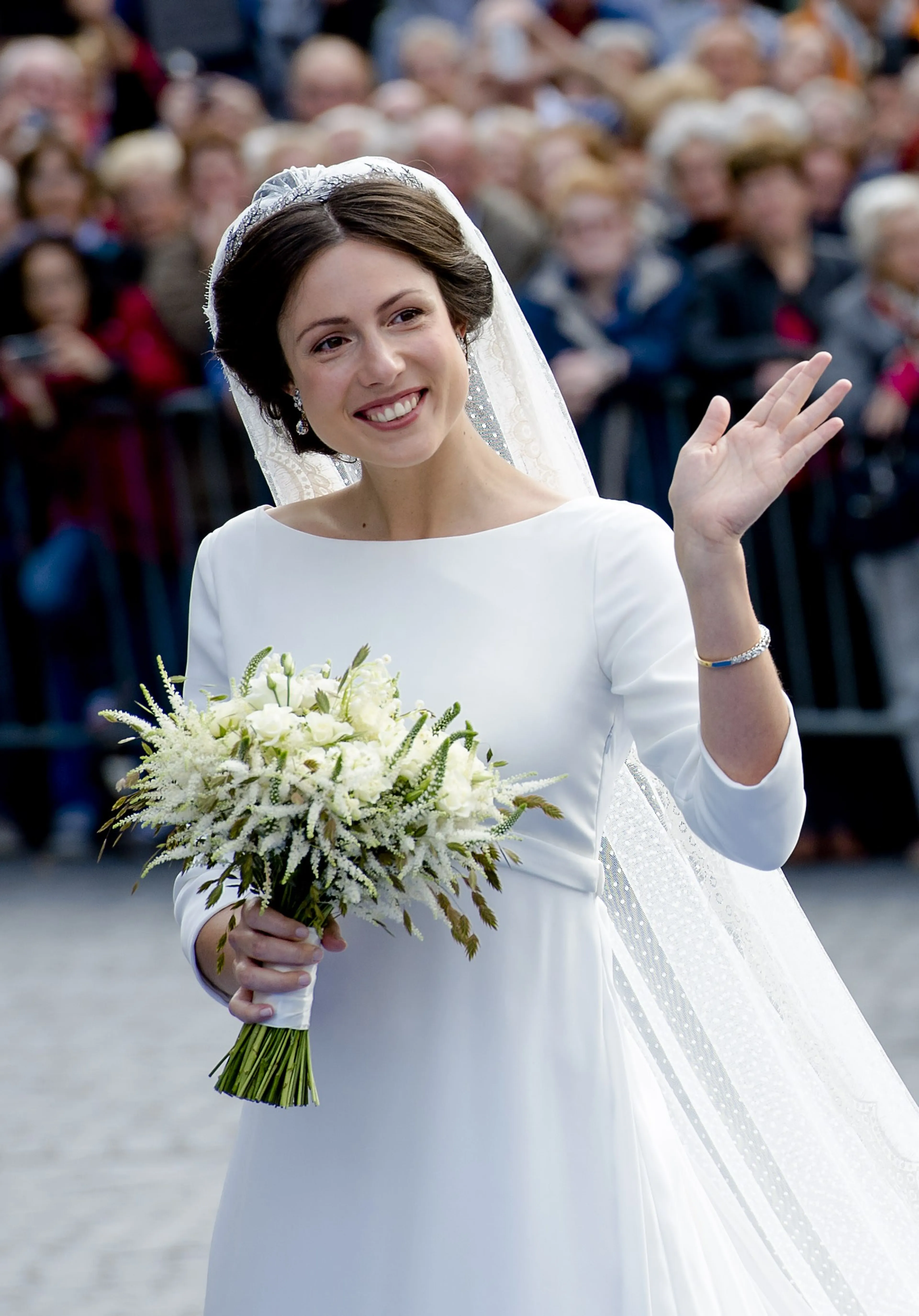 Viktória trouwt in 2013 met prins Jaime.