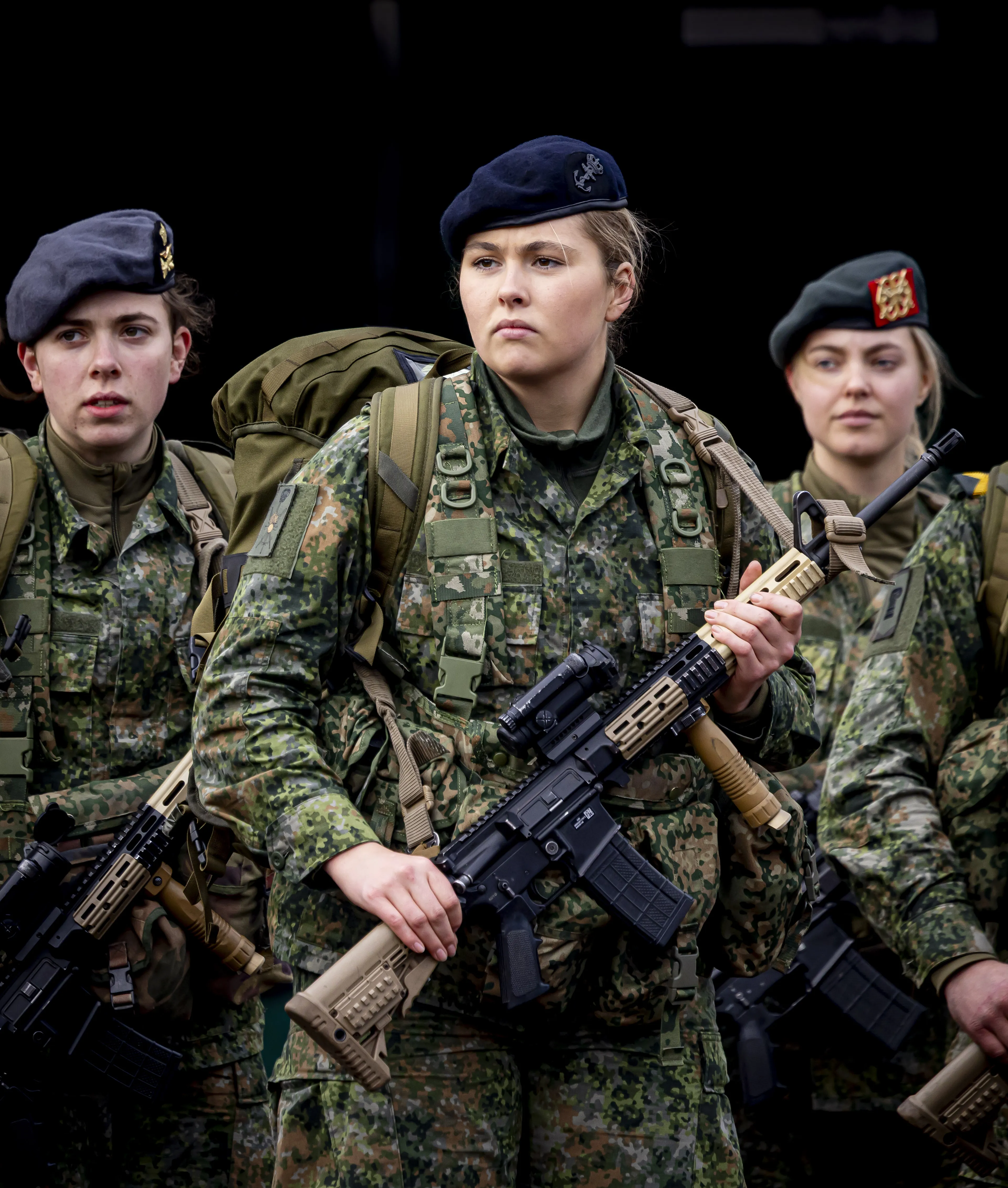 Ze was hier volledig in uniform te zien.