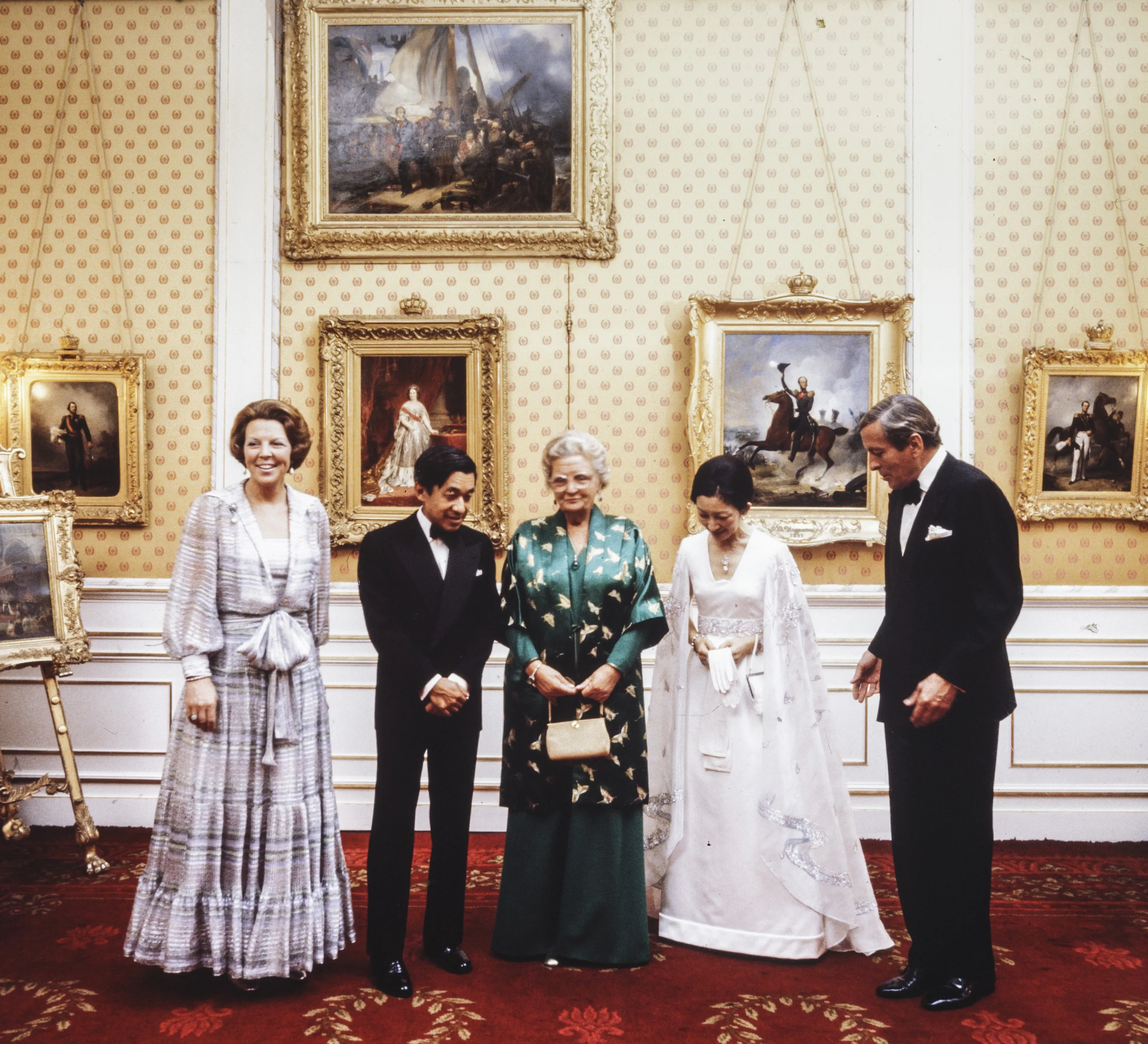 Op bezoek in Nederland bij koningin Juliana.