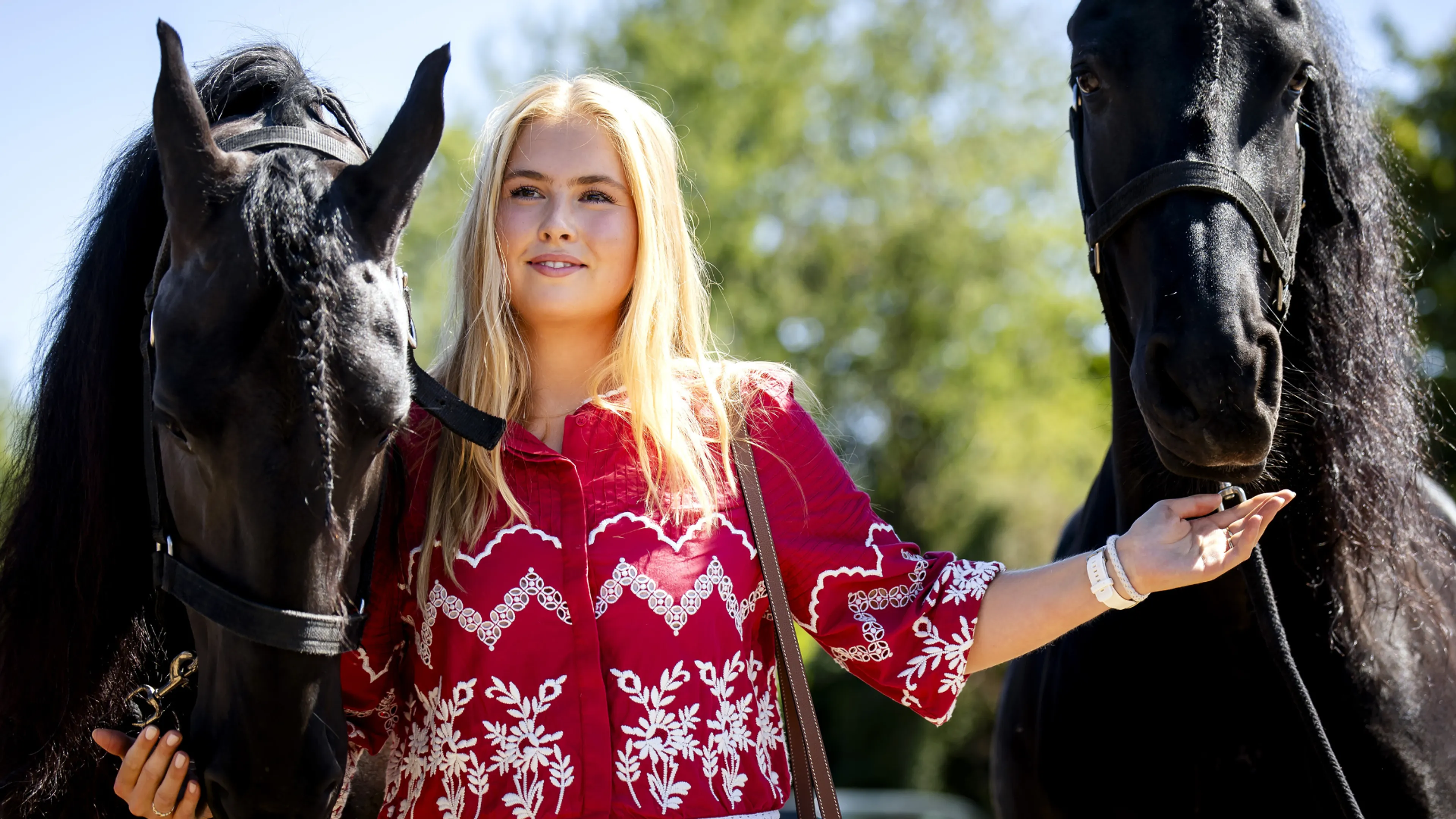 Prinses Amalia over de paardensport: 'Het is een kinderliefde'