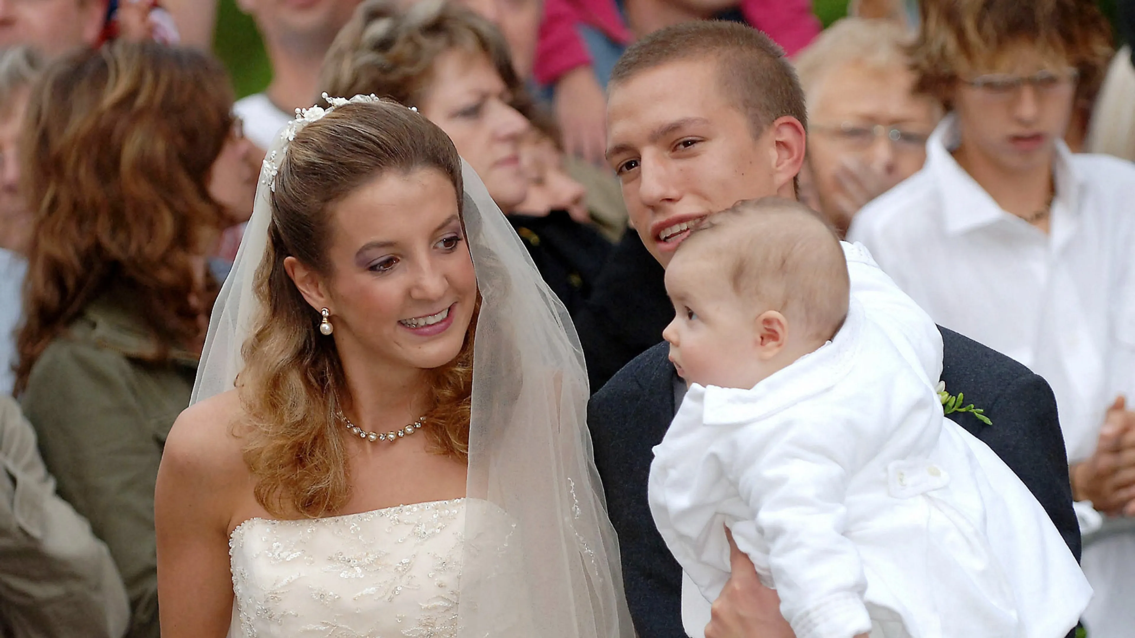 Een scheiding, afgebroken verloving en een rechtszaak: het tumultueuze liefdesleven van prins Louis