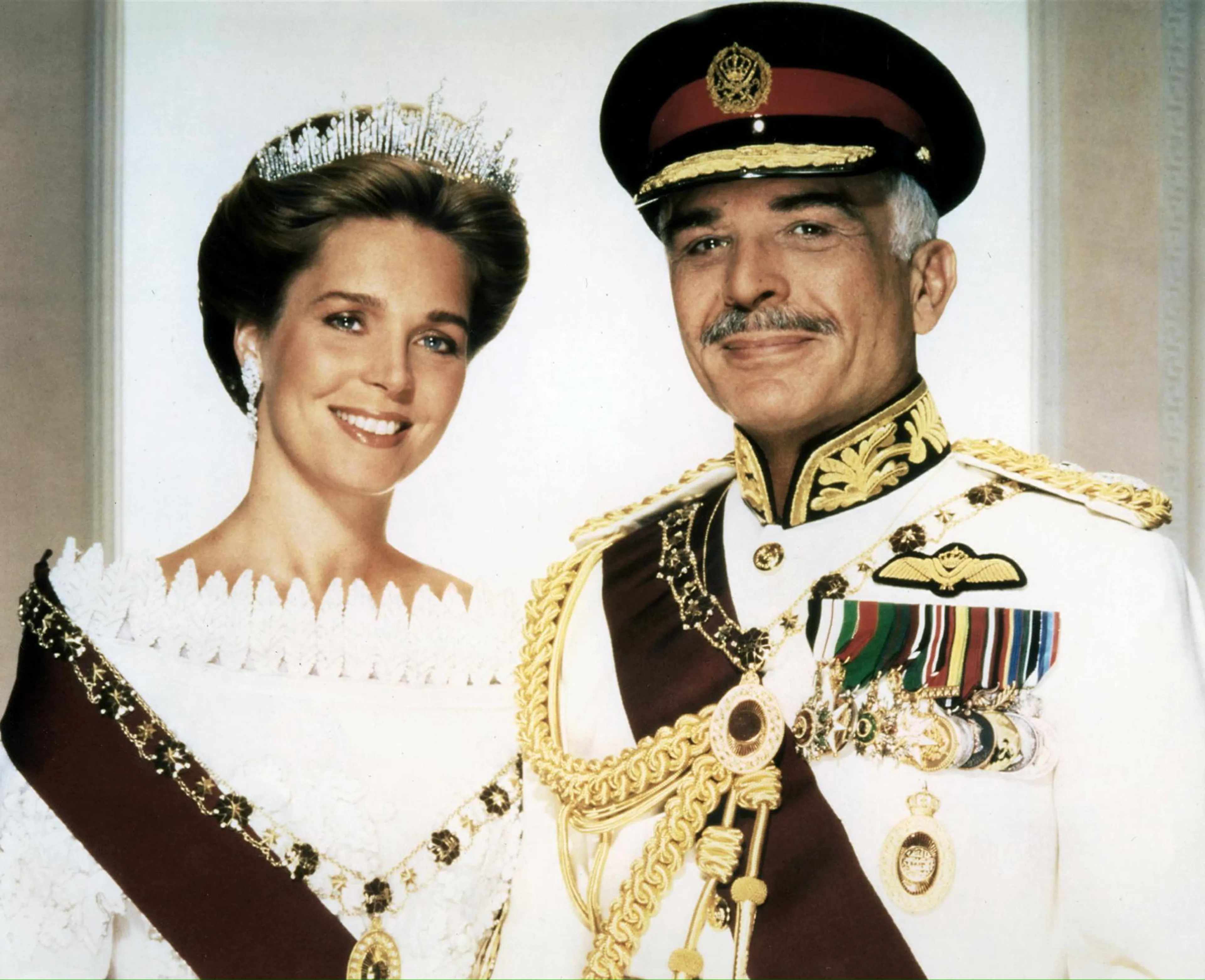 Koning Hussein met zijn vrouw koningin Noor.