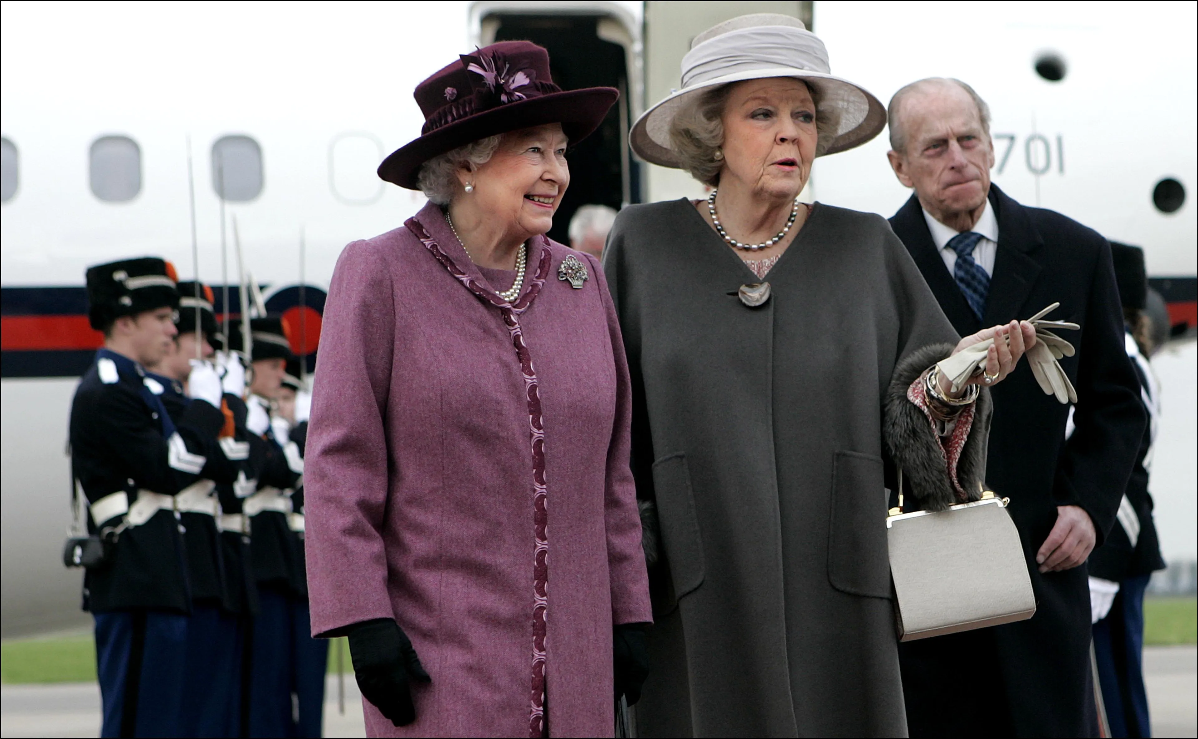 Ontvangst door koningin Beatrix tijdens het laatste bezoek van koningin Elizabeth aan Amsterdam in 2007.