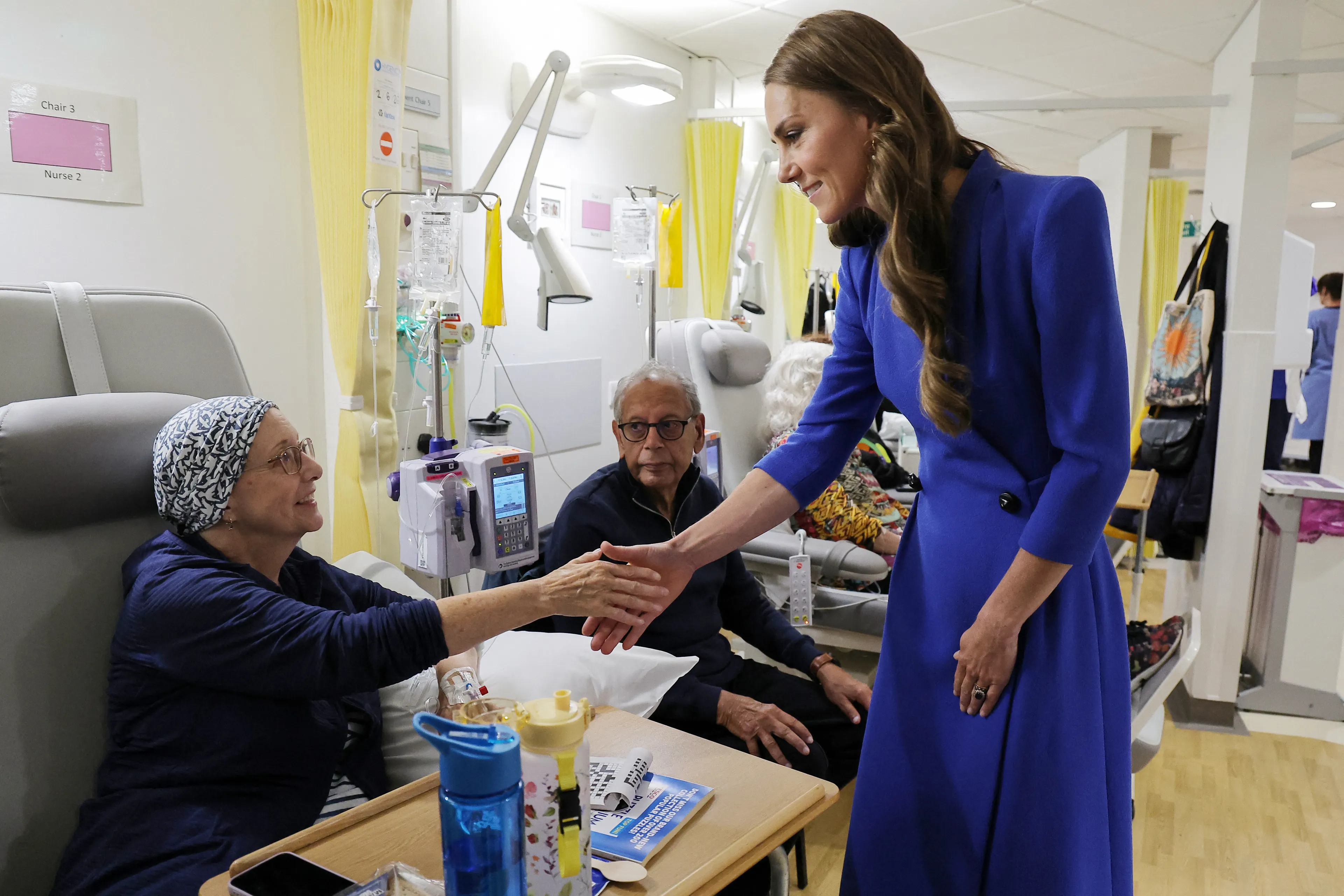 De prinses van Wales neemt veel tijd om te spreken met patiënten die nog midden in het traject zitten.