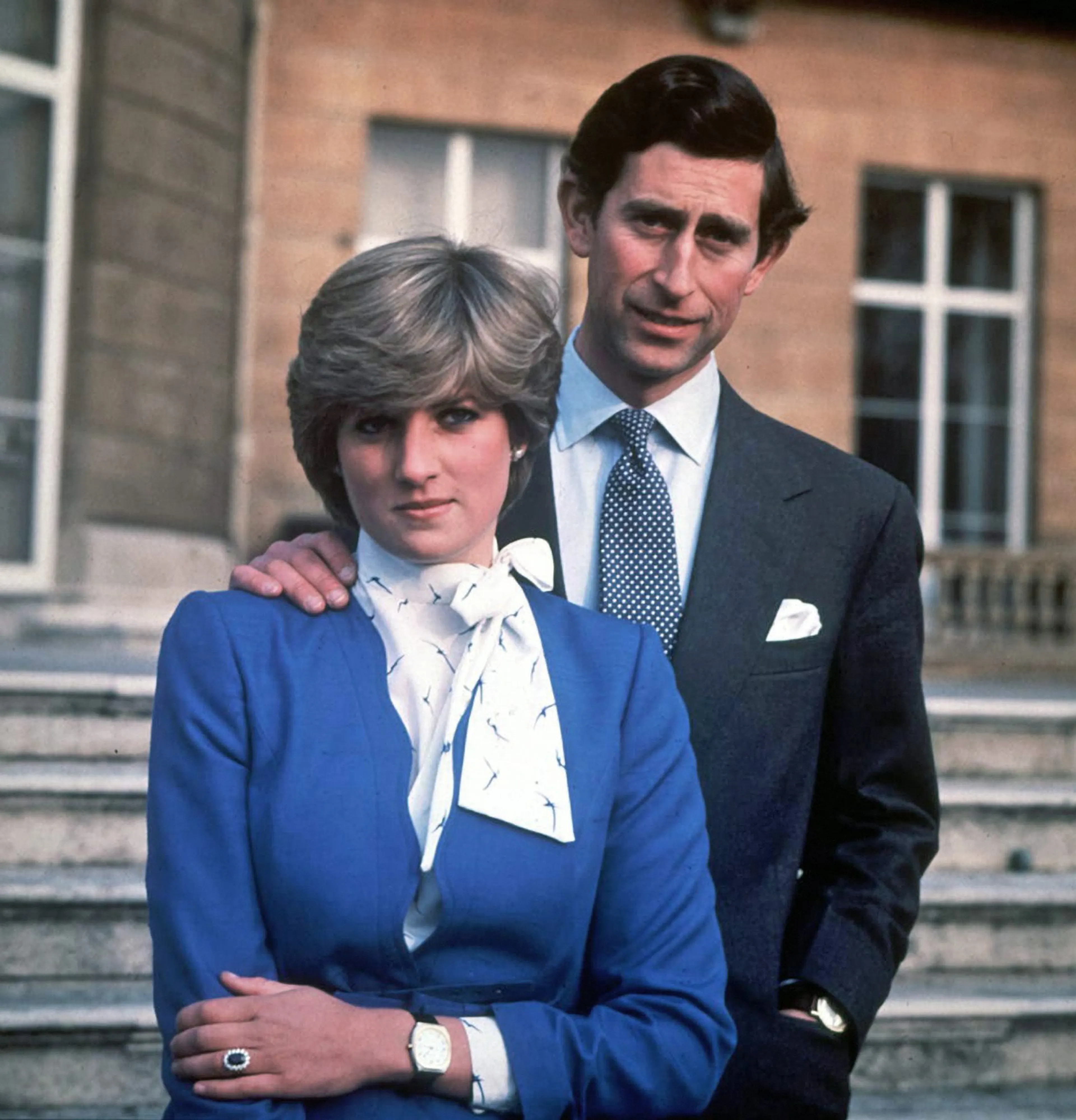 Charles en Diana bij hun verlovingsaankondiging in 1981.
