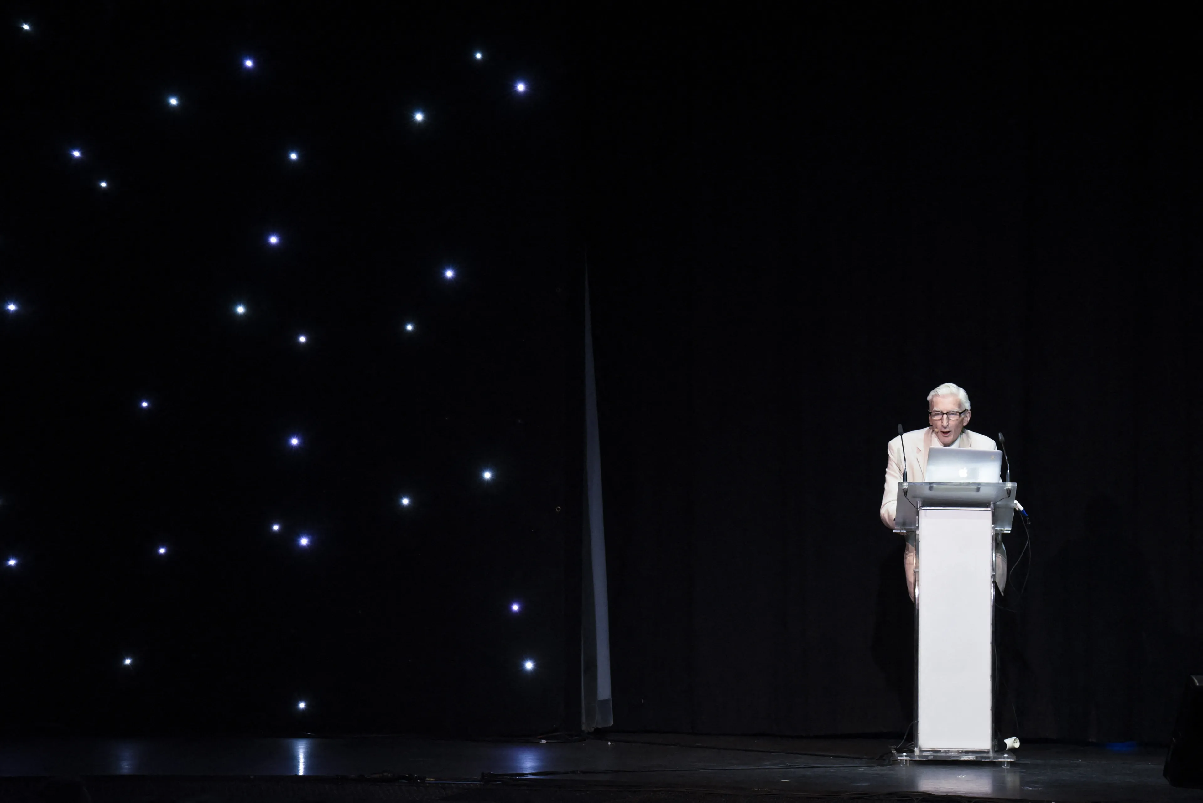 Voormalig Astronoom Royal Martin Rees (2016).