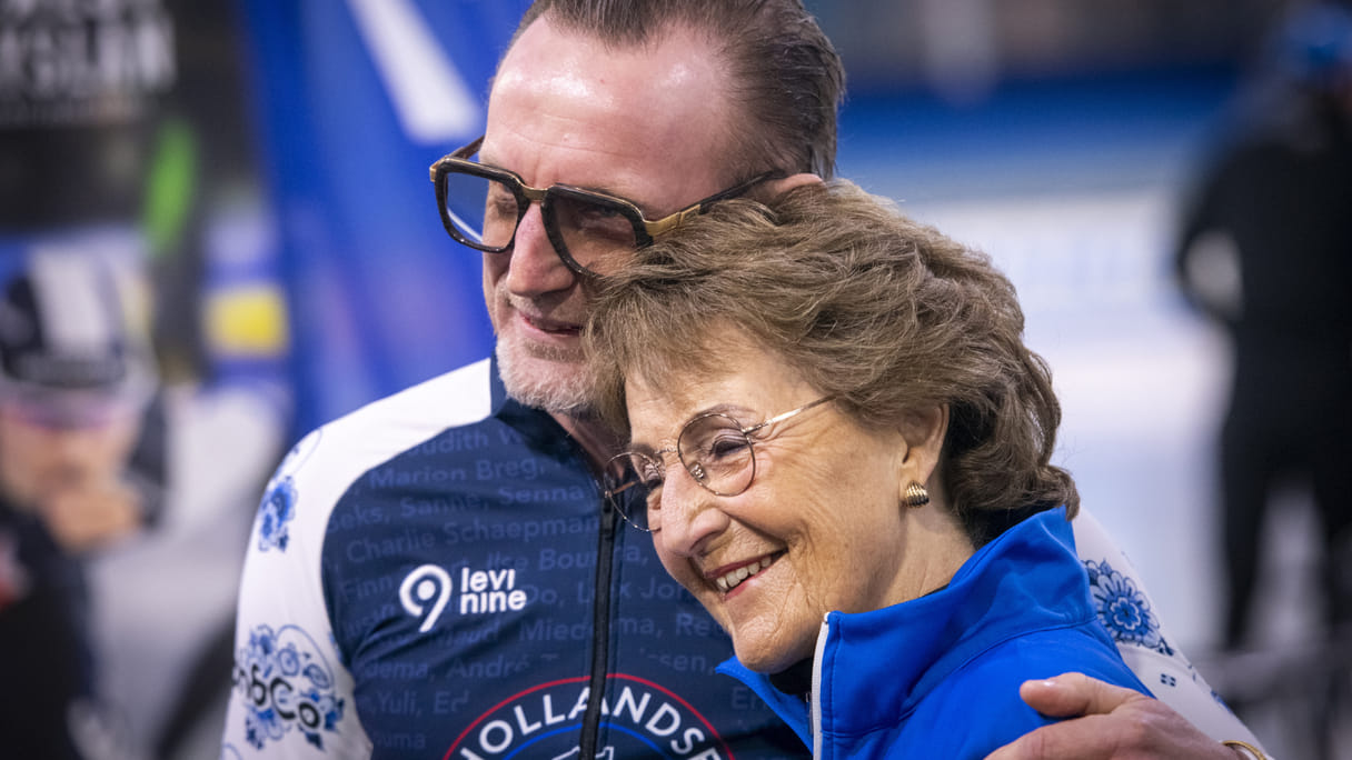 Prinses Margriet heeft breuk in bovenarm na val op het ijs