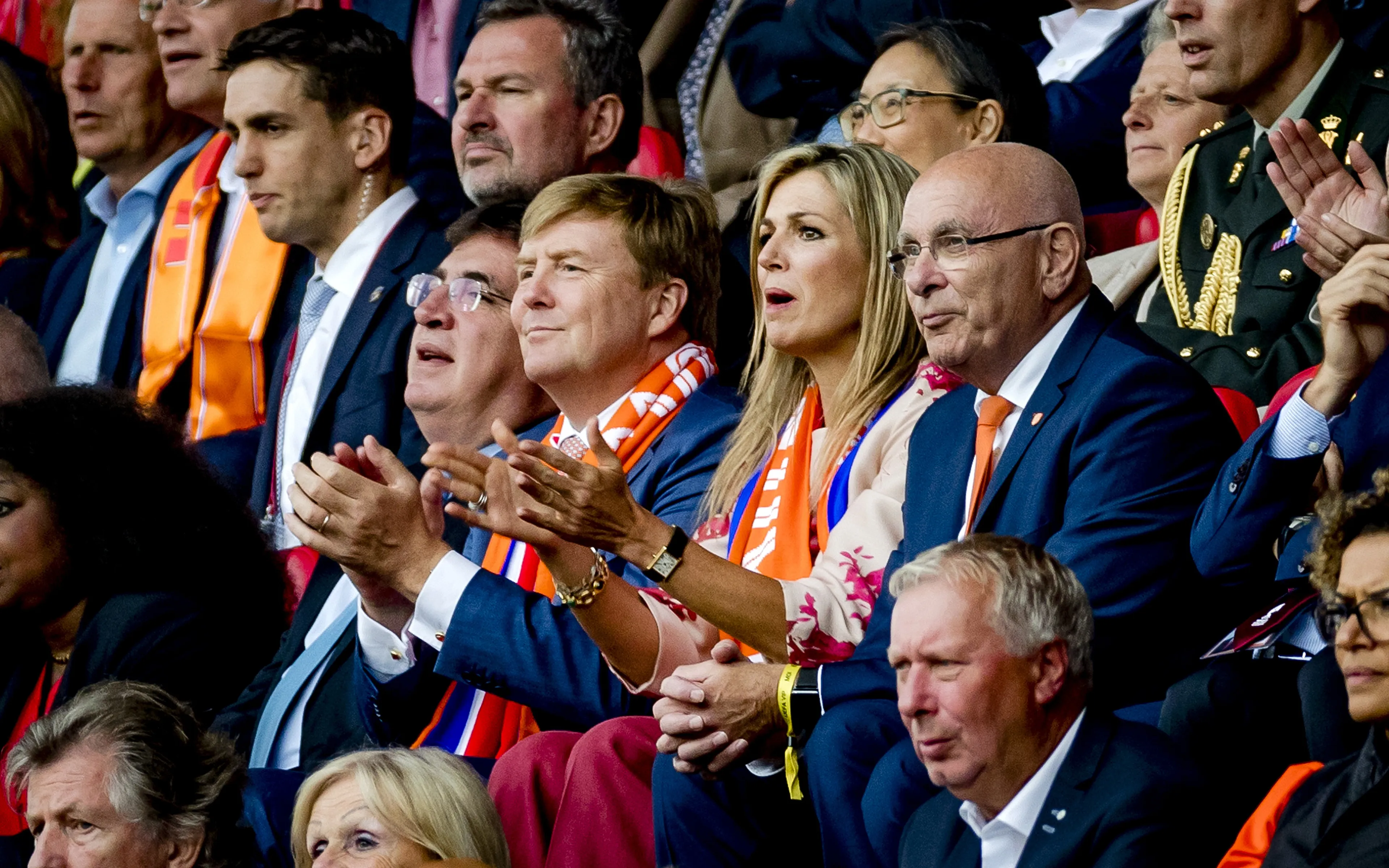 Het koningspaar supportte het Nederlandse vrouwenteam.