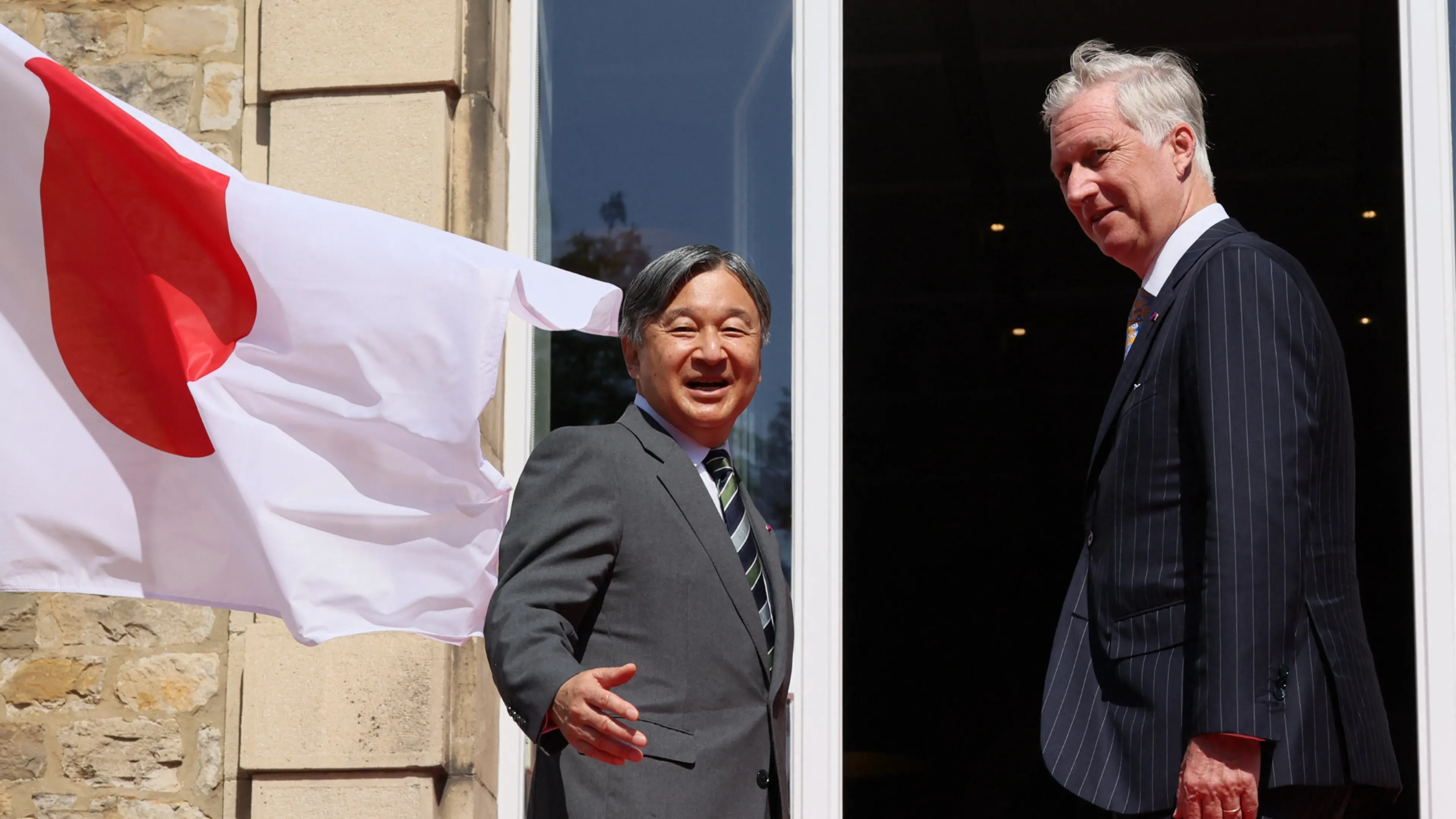 Koning en keizer sluiten staatsbezoek af zonder Mathilde en Masako