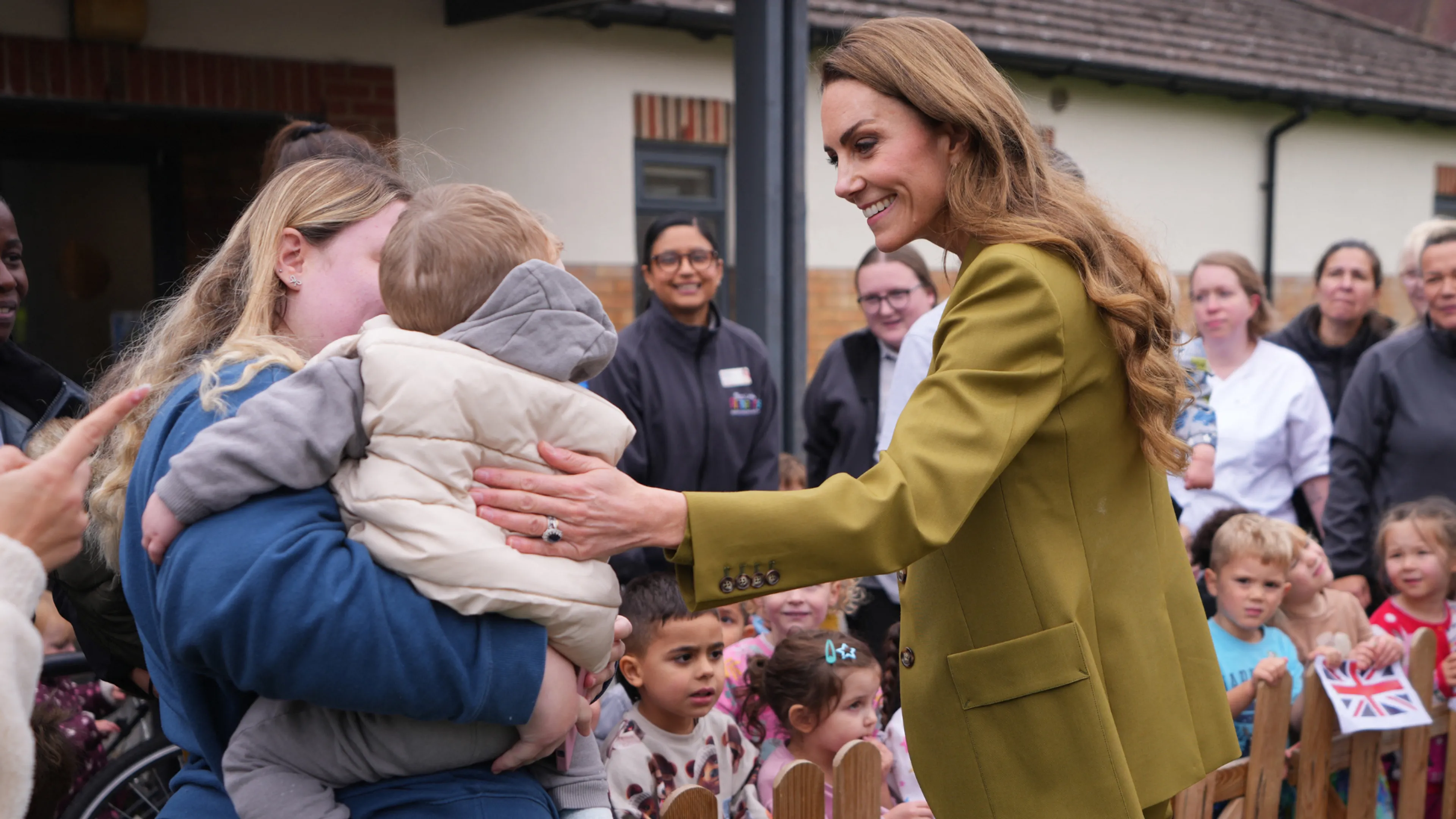 Catherine roept op tot meer tijd met elkaar: "Kijk de mensen om wie je geeft in de ogen"